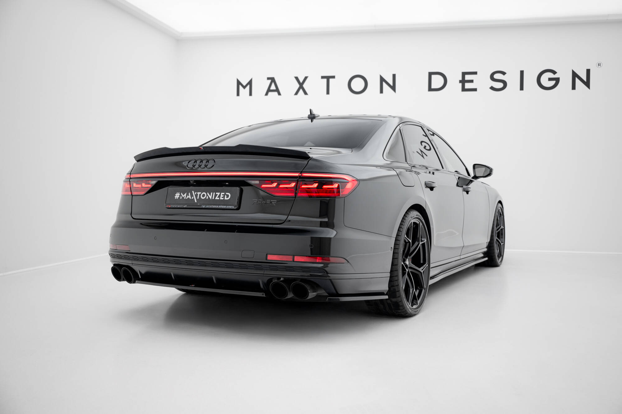 Street+ Mittlerer Diffusor Heck Ansatz passend für Audi S8 D5 schwarz Hochglanz