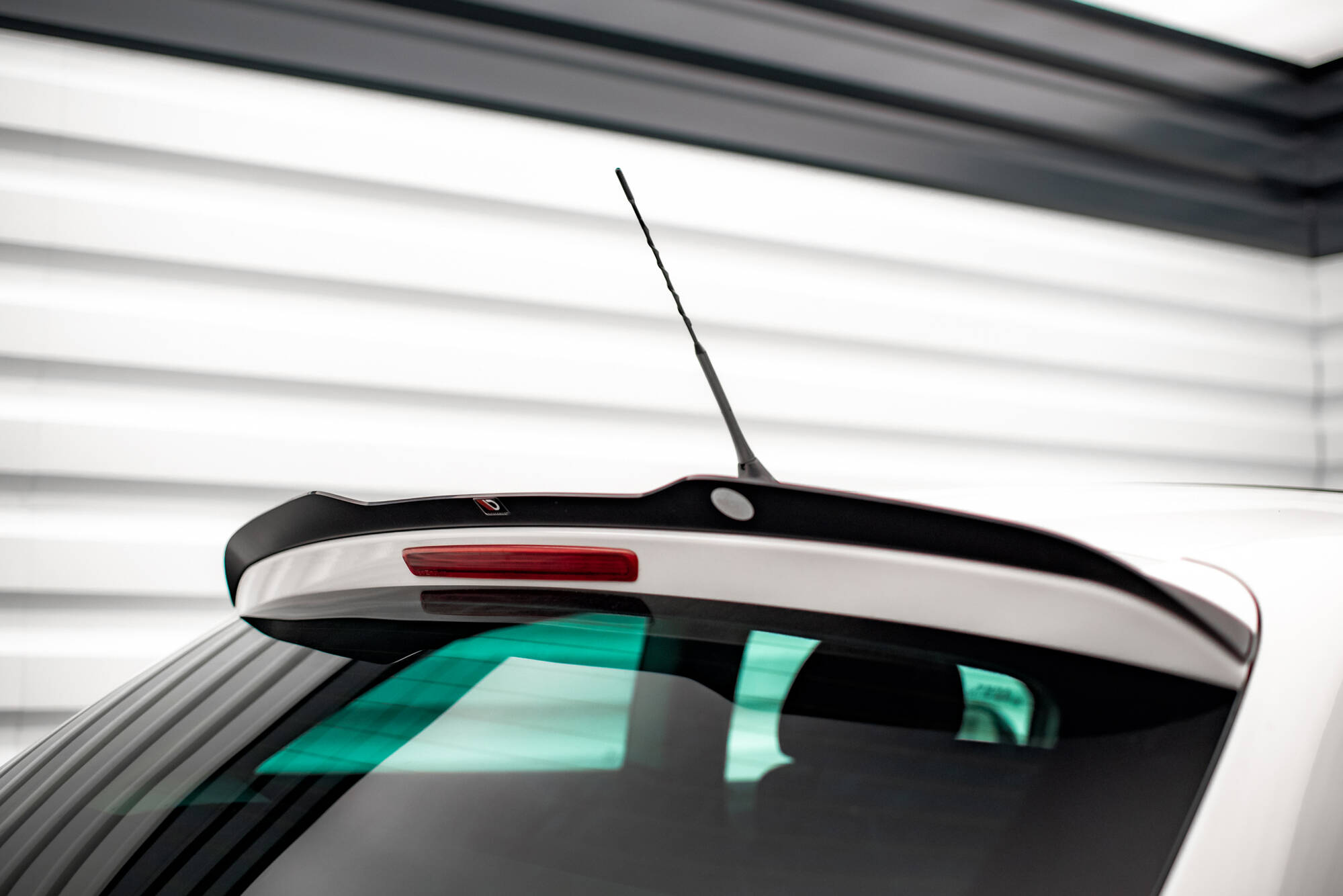 Heck Spoiler Aufsatz Abrisskante passend für Seat Ibiza FR SC Mk4 FL schwarz Hochglanz
