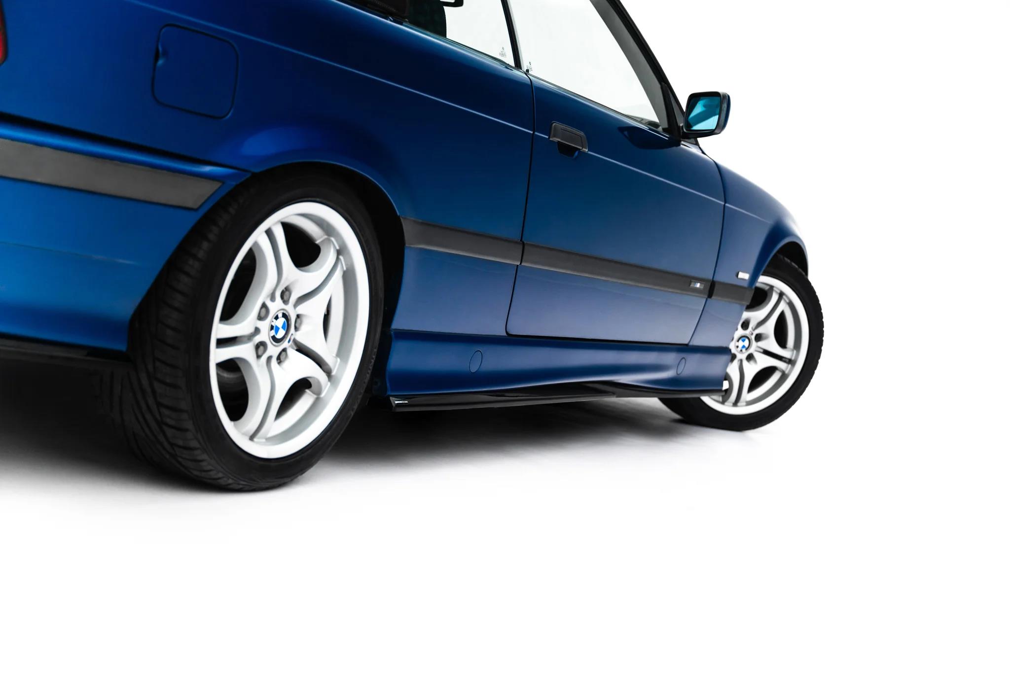 Seitenschweller Ansatz Paar passend für BMW M3 / 3 M-Paket Coupe / Cabrio E36 schwarz Hochglanz
