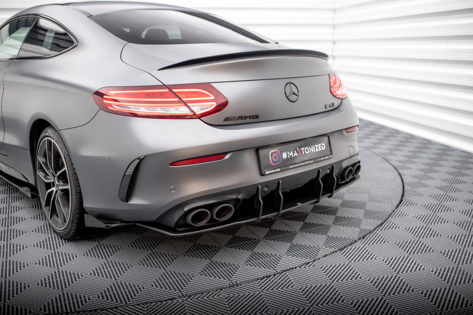 Street Pro Heckschürze Heck Ansatz Diffusor passend für Mercedes-AMG C43 Coupe C205 FL schwarz-rot