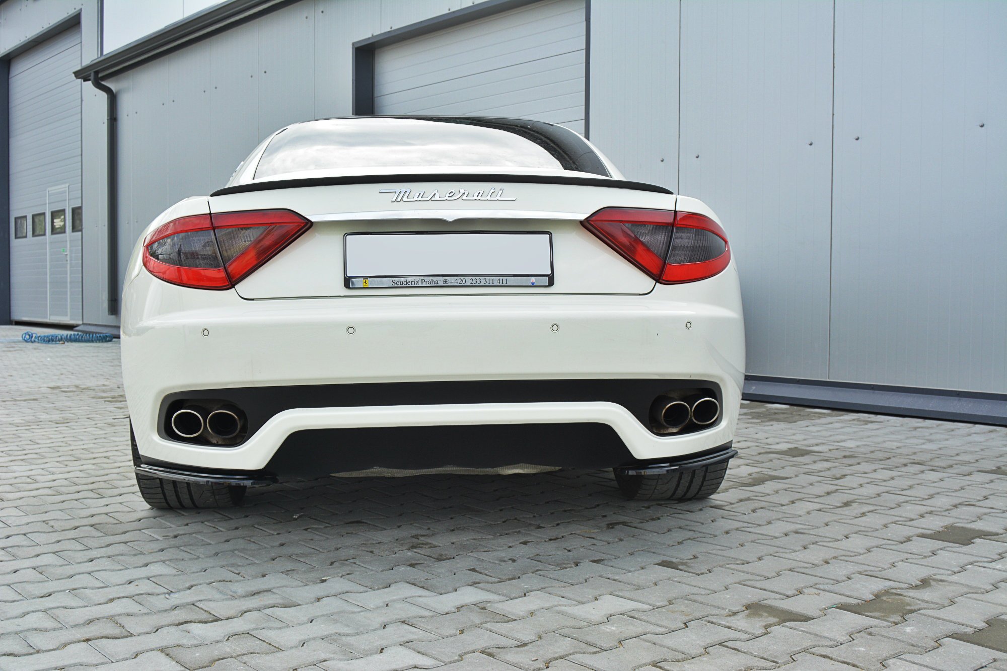 Diffusor Flaps passend für Maserati Granturismo Mk1 schwarz Hochglanz