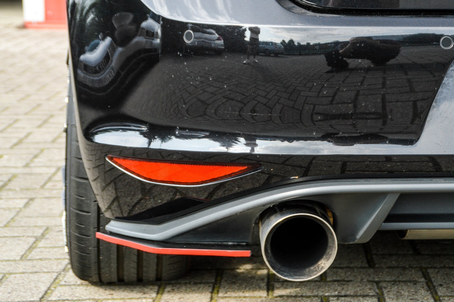 Gefräste Heckseitenteile für VW Golf 7 GTI + GTD AU