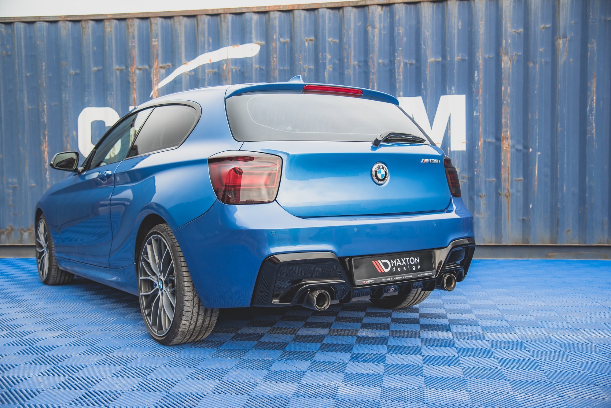 Street+ Heck Ansatz Diffusor V.1 passend für BMW M135i F20 schwarz Hochglanz