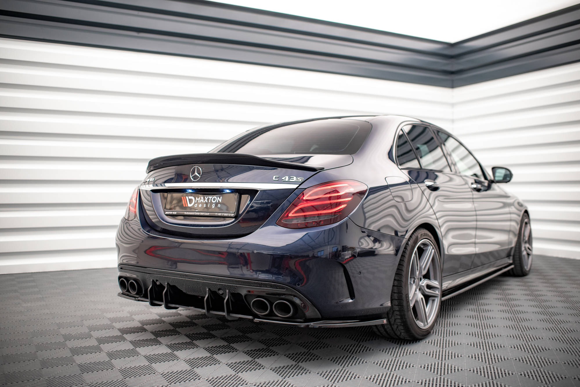 Street Pro Heckschürze Heck Ansatz Diffusor passend für Mercedes C 43 Limousine W205 FL schwarz-rot