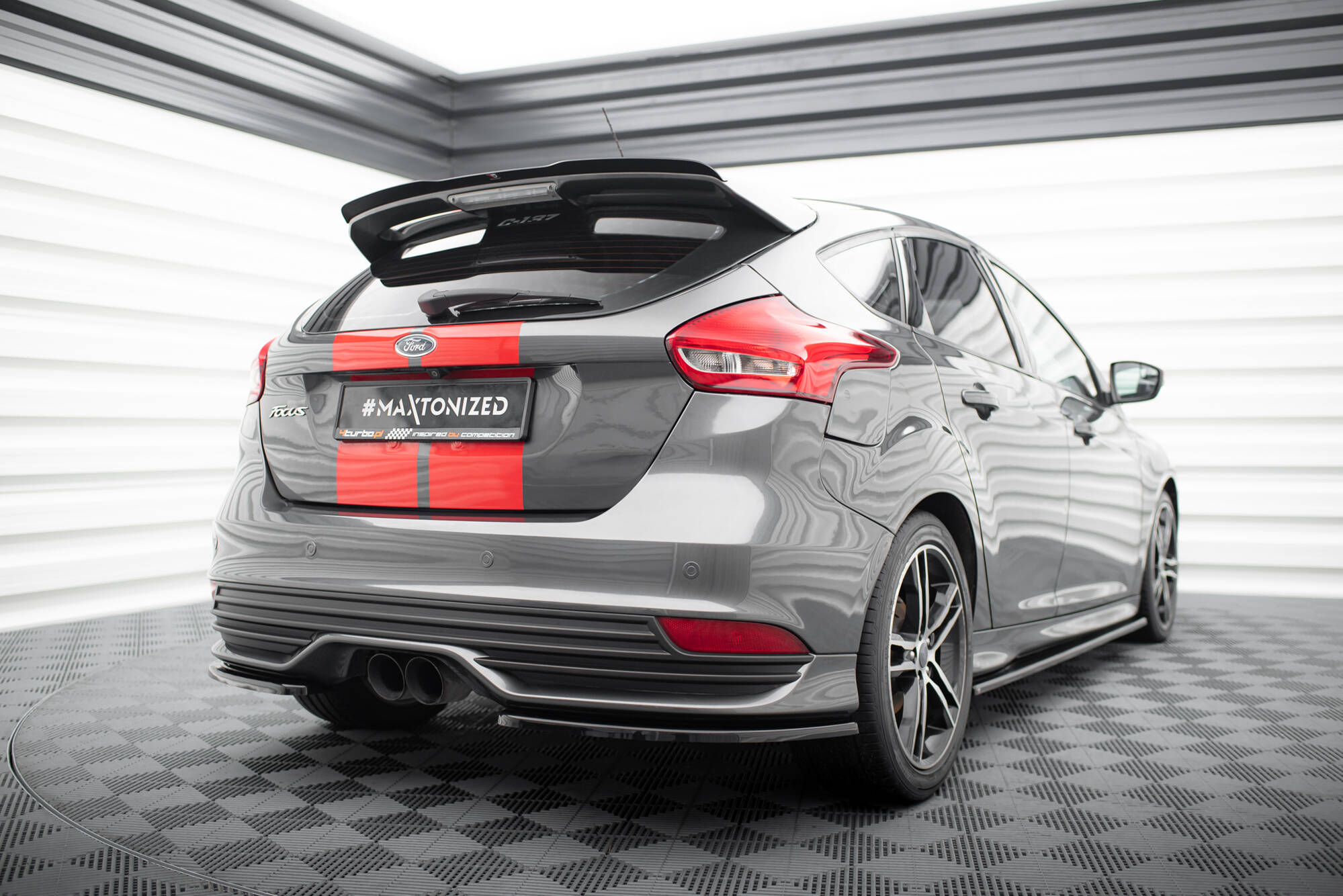 Heck Spoiler Aufsatz Abrisskante passend für Ford Focus ST Mk3 / Mk3 FL schwarz Hochglanz