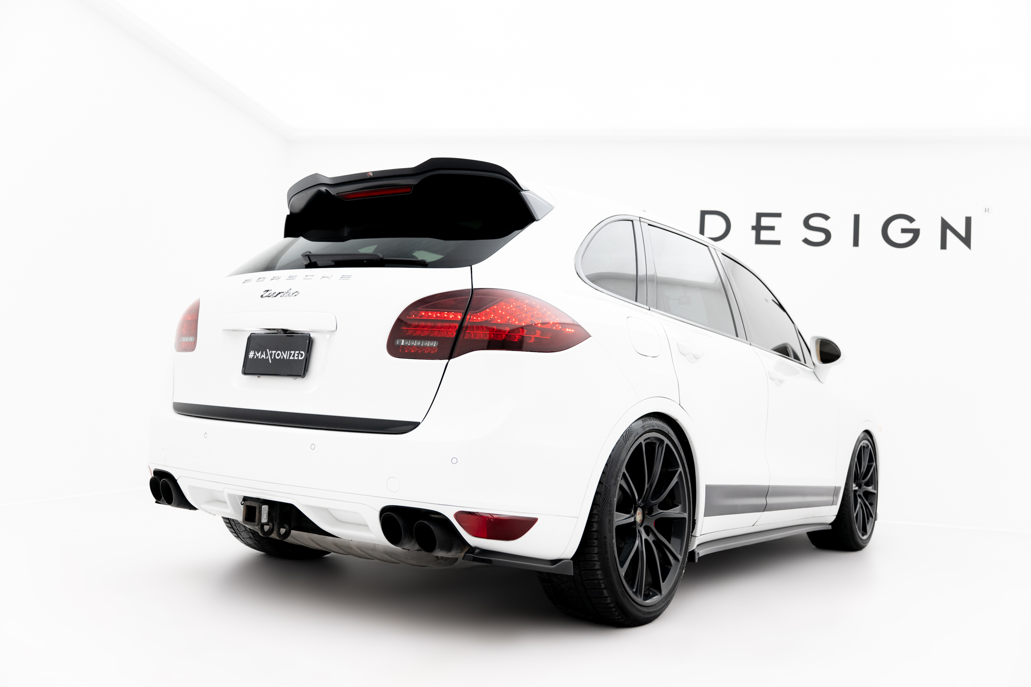 Heck Spoiler Aufsatz Abrisskante passend für Porsche Cayenne Turbo / Standard Mk2 schwarz Hochglanz