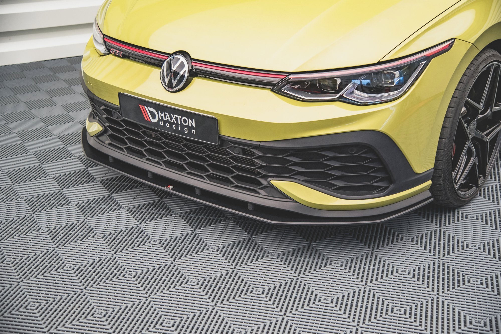 Street Pro Spoilerlippe Front Ansatz passend für VW Golf 8 GTI Clubsport rot