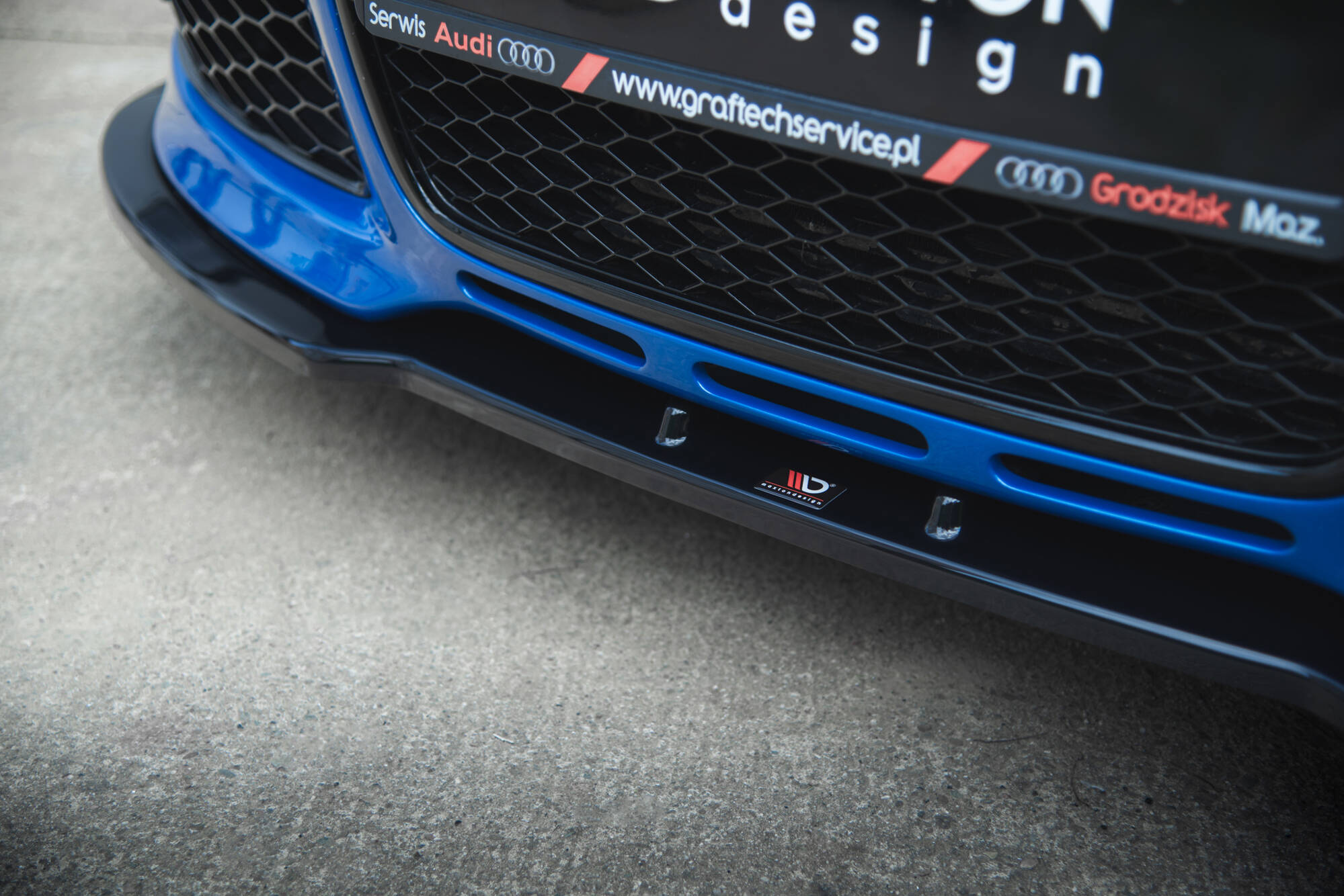 Front Ansatz V.2 für Audi RS4 B7 schwarz Hochglanz