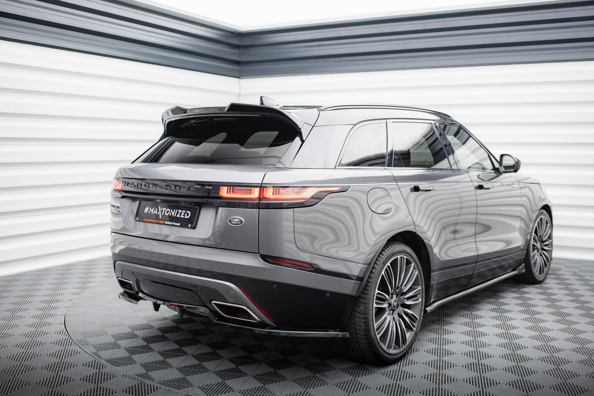 Heck Spoiler Aufsatz Abrisskante 3D passend für Land Rover Range Rover Velar R-Dynamic Mk1 schwarz Hochglanz