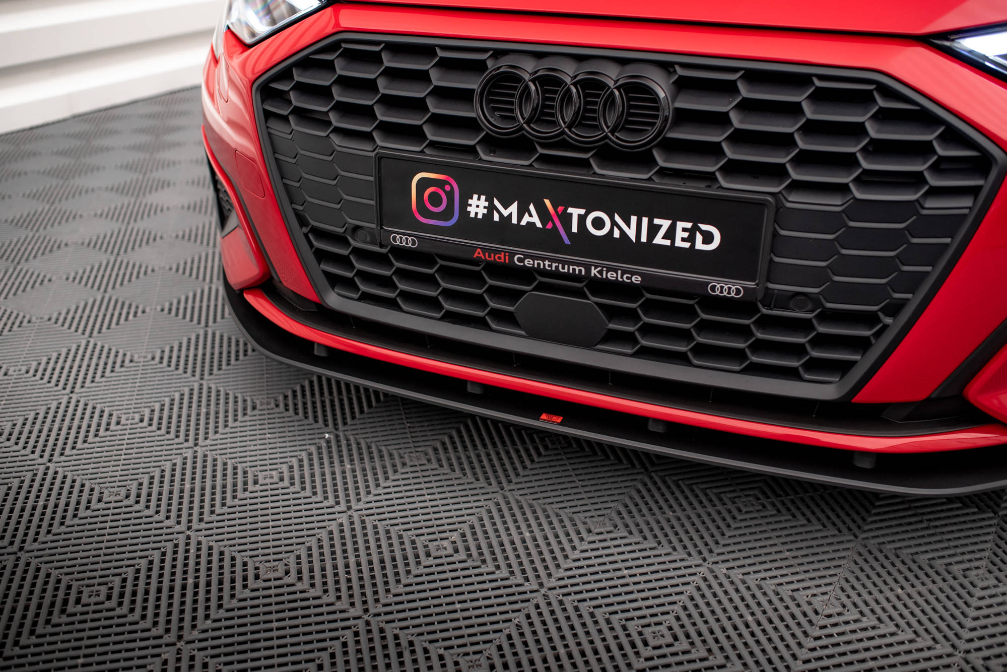 Street Pro Spoilerlippe Front Ansatz passend für Audi A3 8Y rot