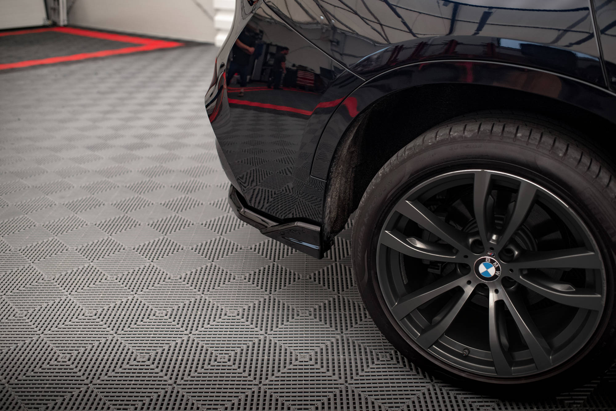 Street+ Mittlerer Diffusor RACE Heck Ansatz passend für BMW X6 M-Paket F16 schwarz Hochglanz