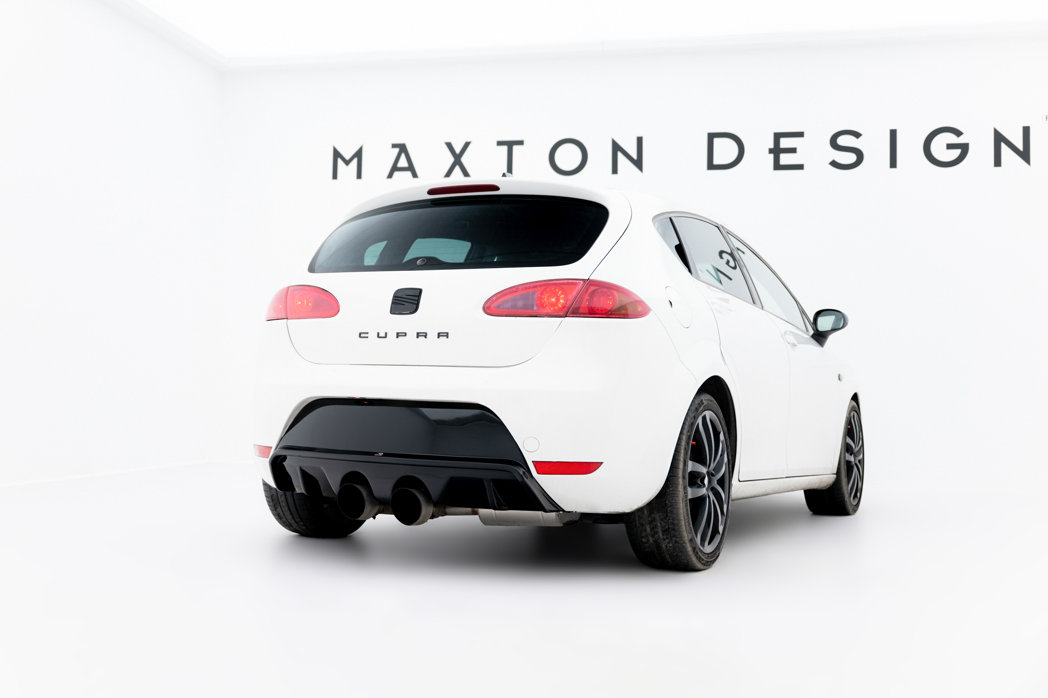 Diffusor Heck Ansatz für Seat Leon Cupra/ FR Mk2 schwarz Hochglanz
