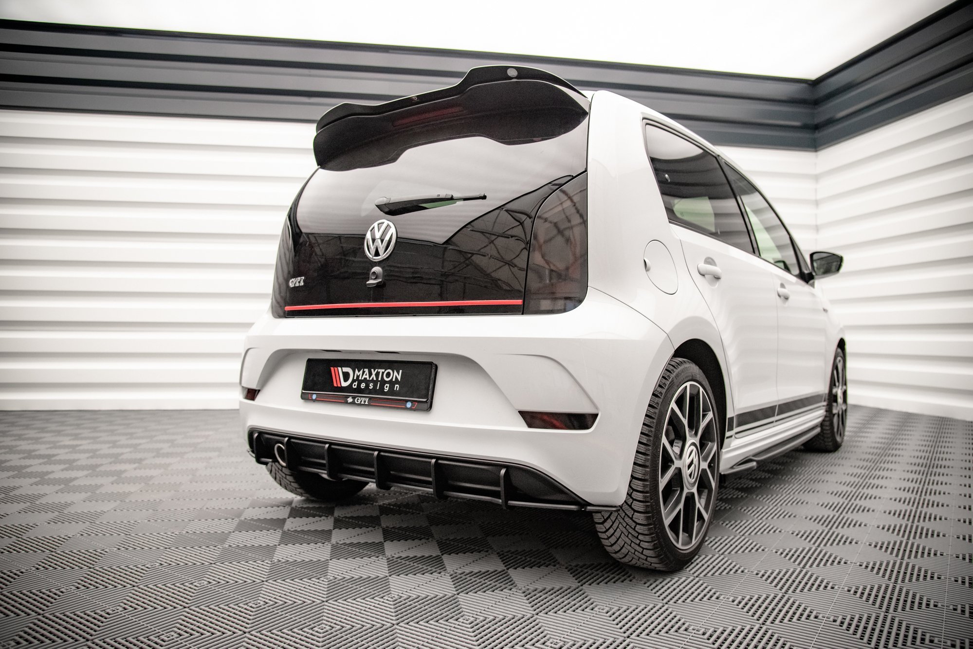 Street Pro Heckschürze Heck Ansatz Diffusor passend für VW Up GTI rot