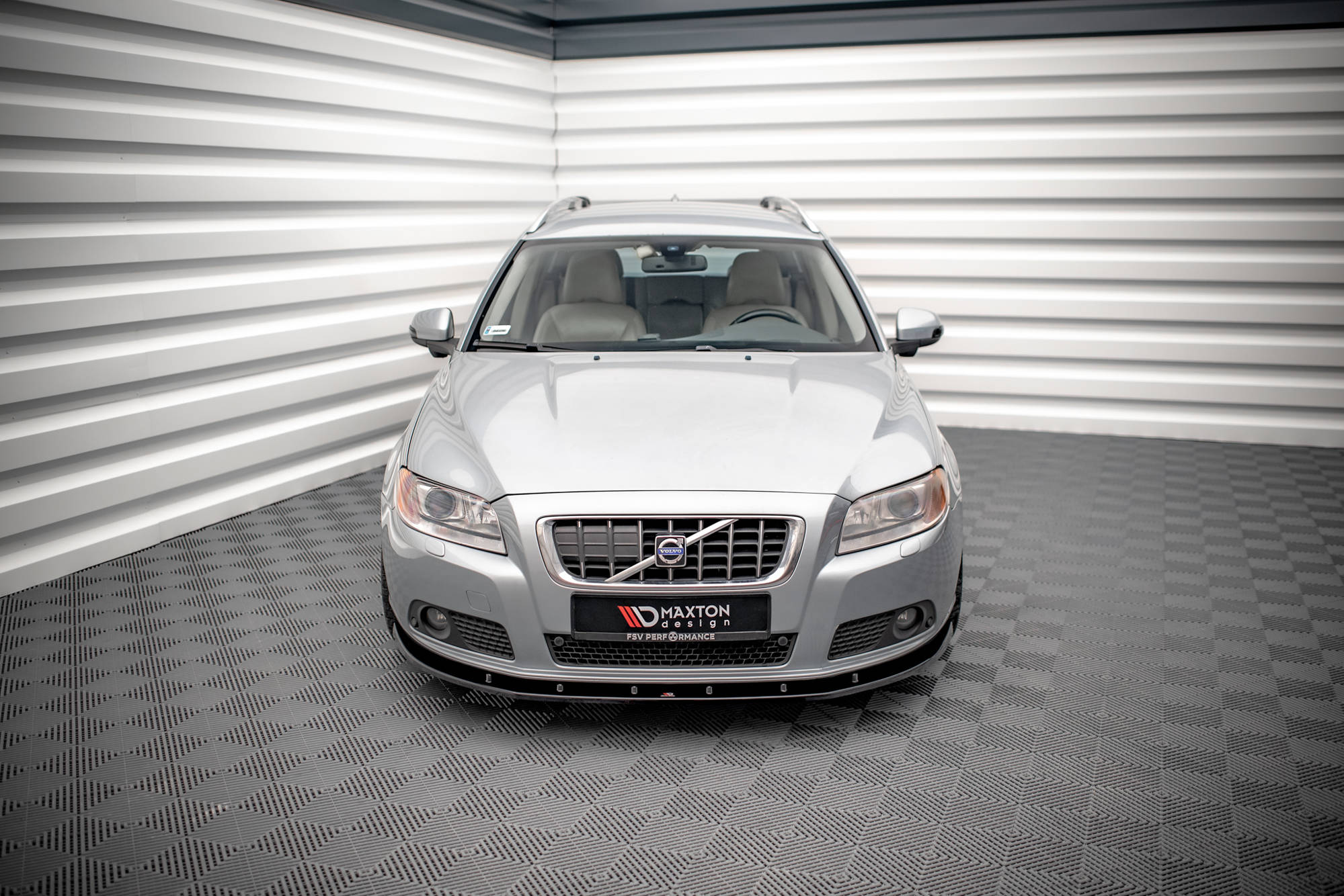 Street+ Spoilerlippe Front Ansatz V.1 passend für Volvo V70 Mk3 schwarz Hochglanz