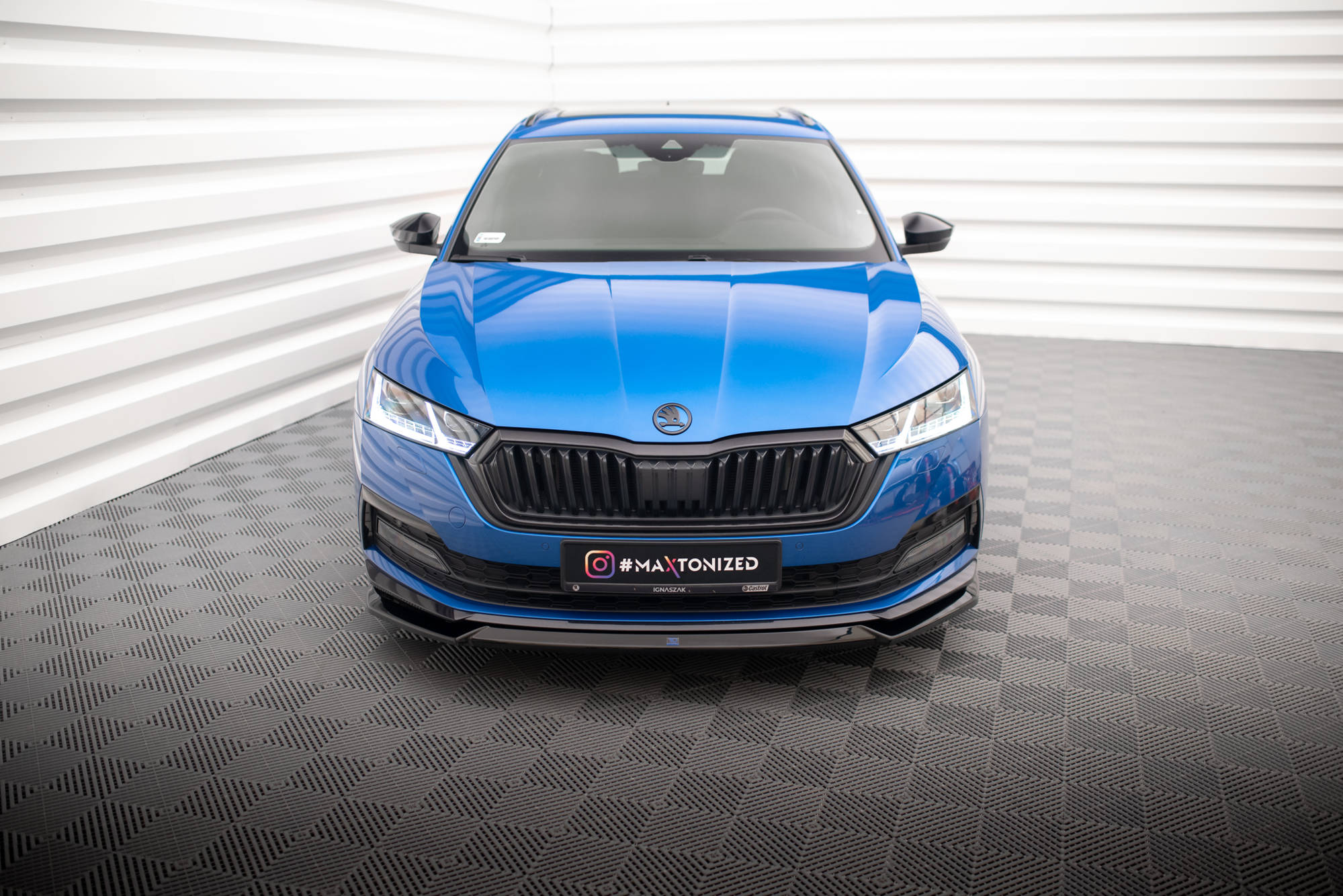 Street+ Spoilerlippe Front Ansatz V.2 passend für Skoda Octavia Sportline Mk4 schwarz Hochglanz
