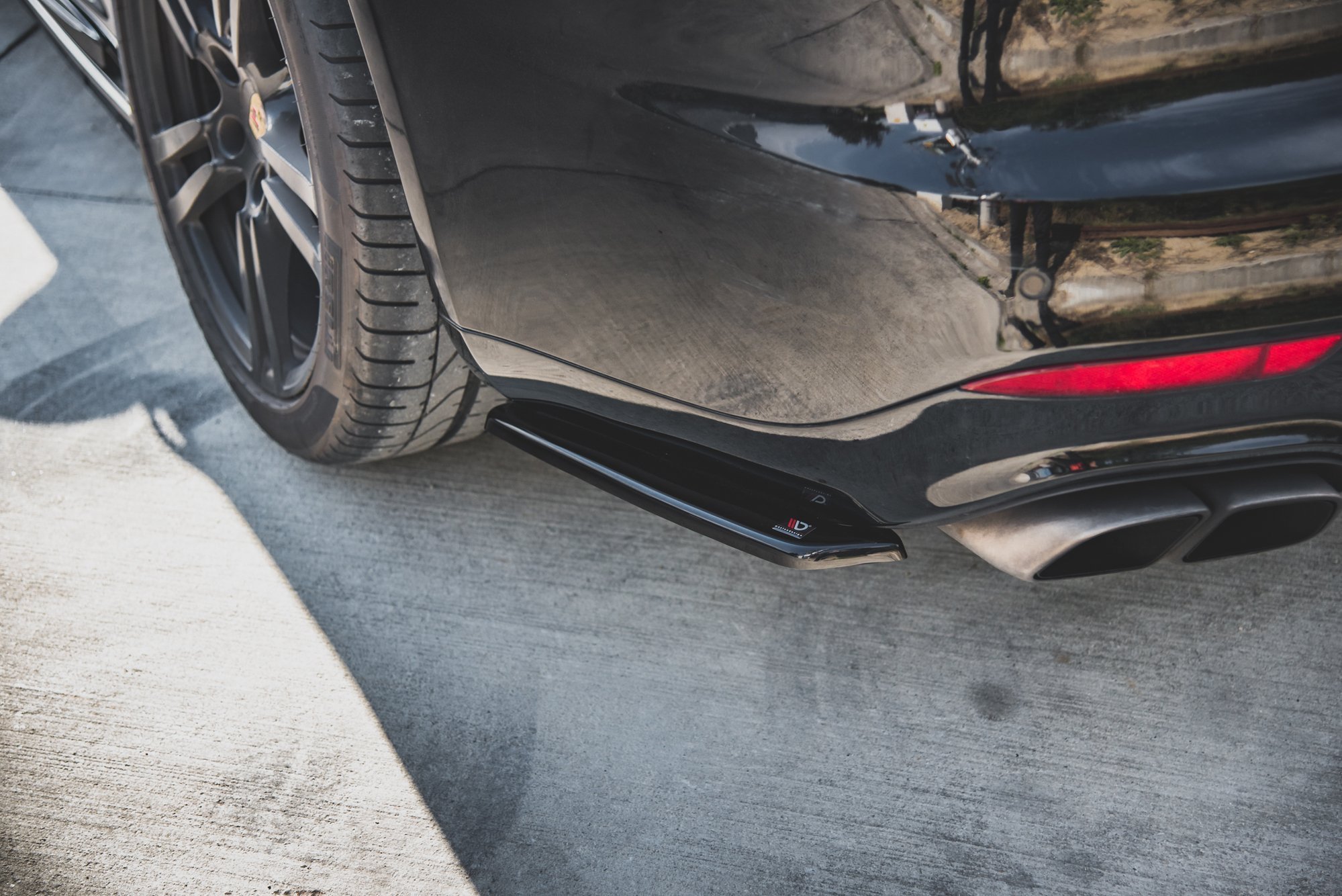 Street+ Heck Ansatz Flaps passend für Porsche Panamera Turbo 970 FL schwarz Hochglanz