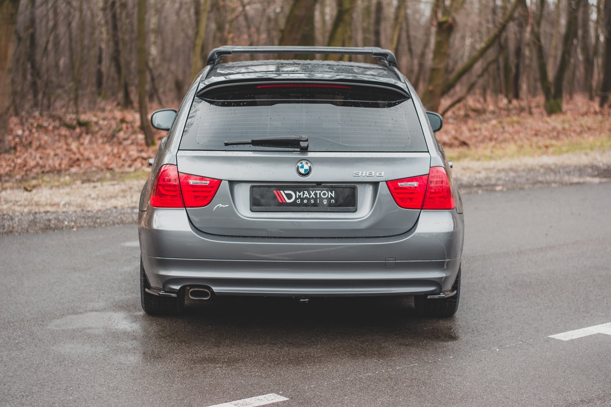 Heck Ansatz Flaps Diffusor für BMW 3er E91 Facelift schwarz Hochglanz