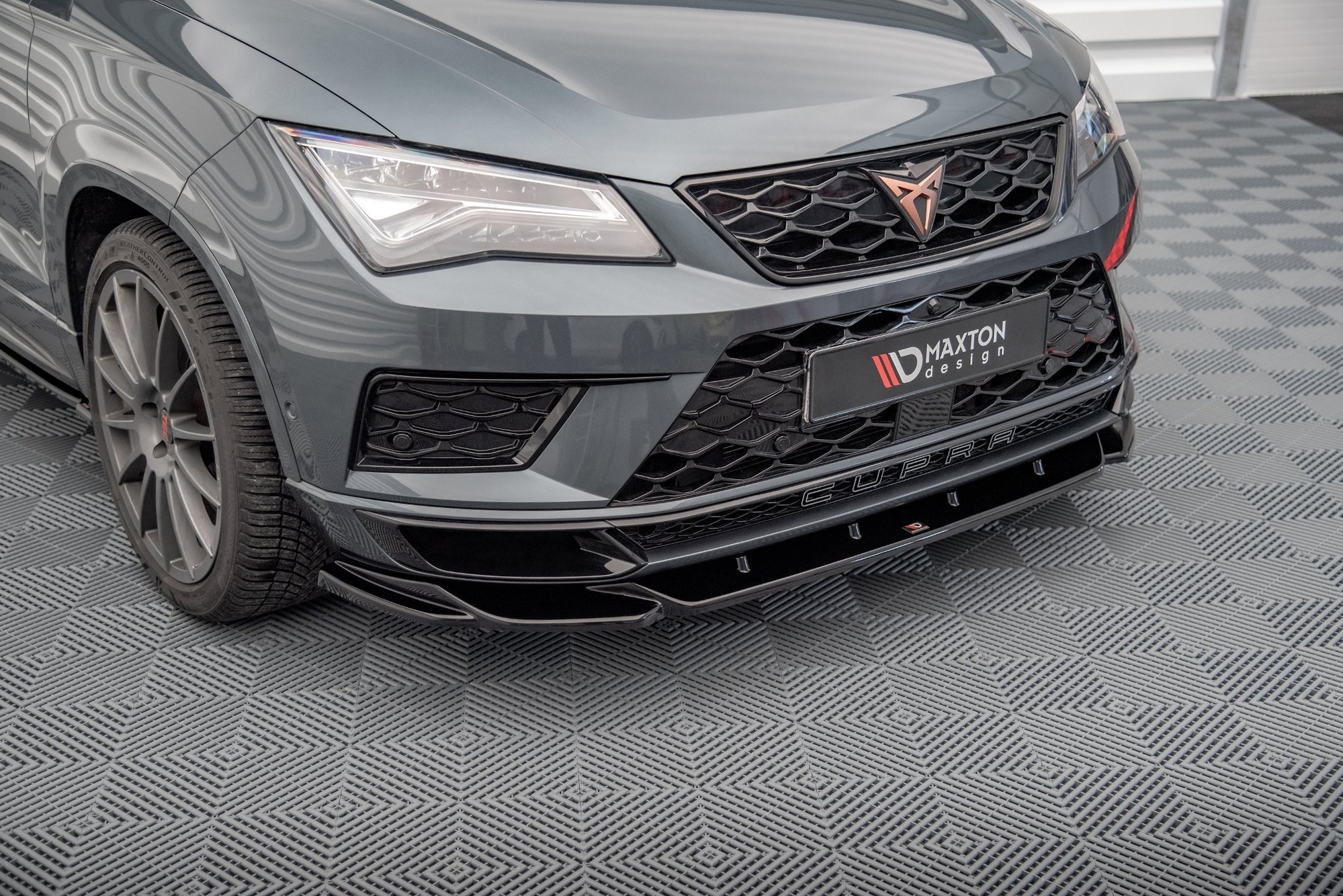 Frontlippe V.2 passend für CUPRA Ateca Mk1 schwarz Hochglanz