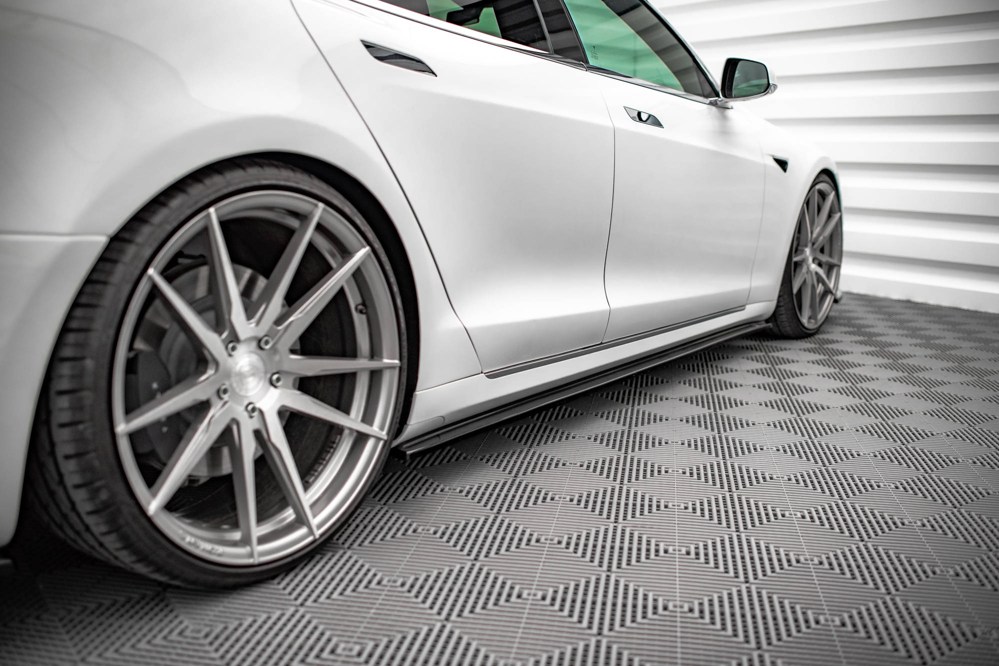 Seitenschweller Ansatz Paar passend für Tesla Model S FL schwarz Hochglanz
