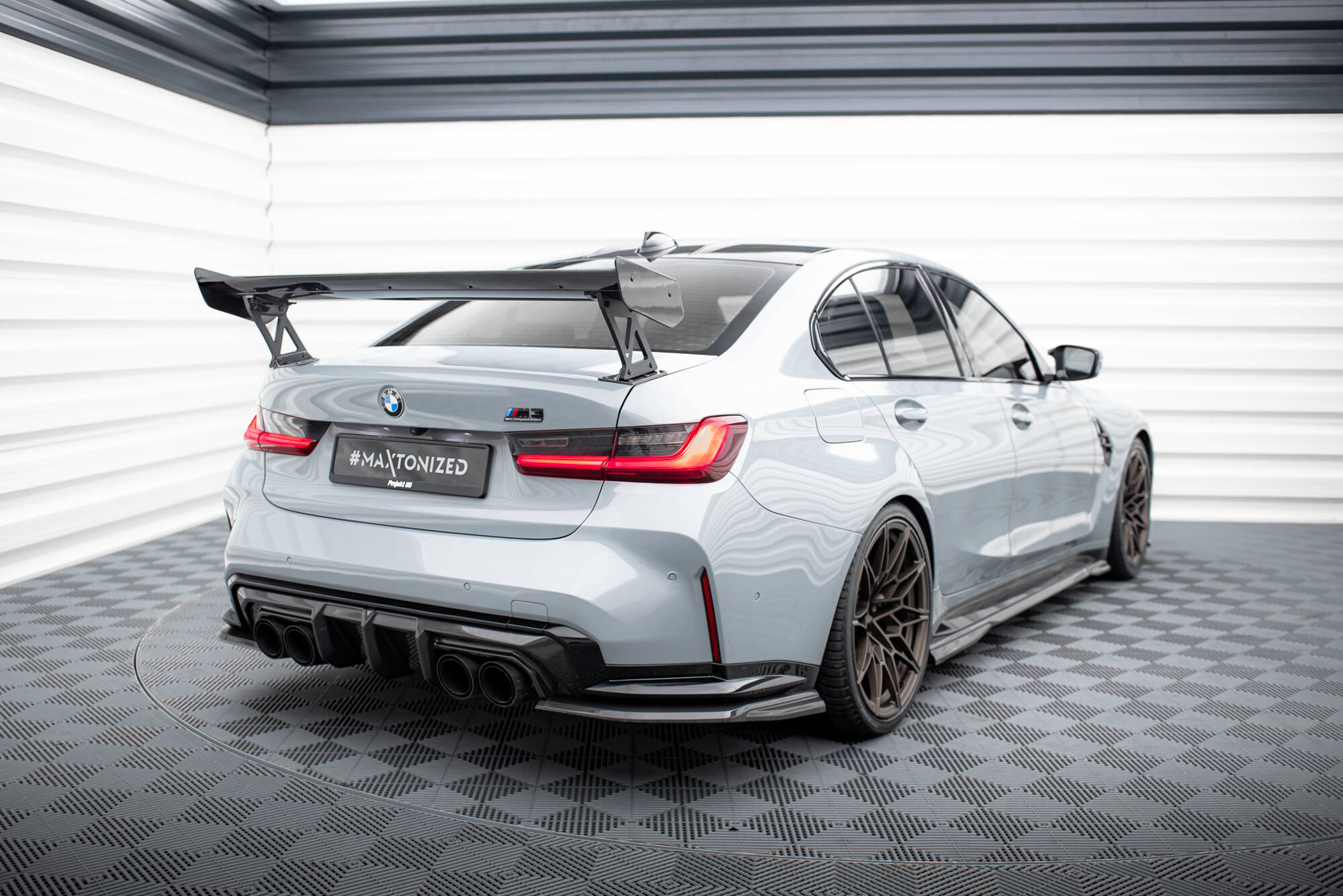 Carbon Heck Spoiler Heckflügel Standfuß Außen passend für BMW M3 G80 / M340i G20 / 3 M-Paket G20 / 3 Standard G20