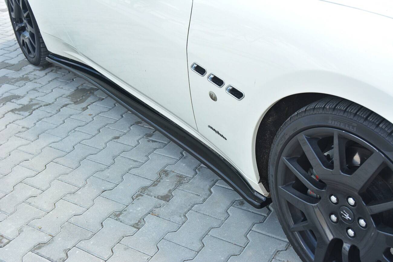 Seitenschweller Ansatz Paar passend für Maserati Granturismo Mk1 schwarz Hochglanz