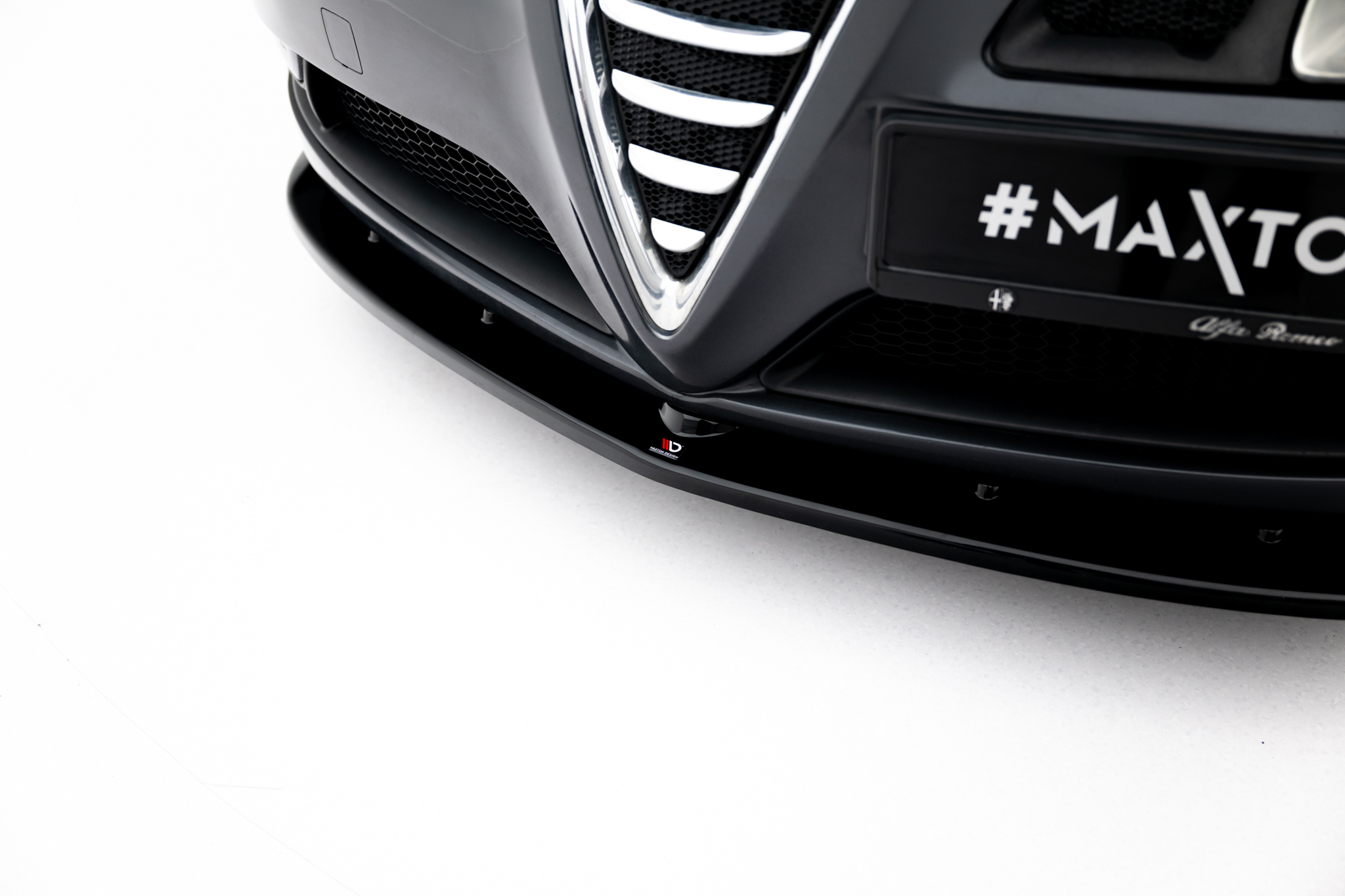 Front Ansatz V.1 für Alfa Romeo GT schwarz Hochglanz