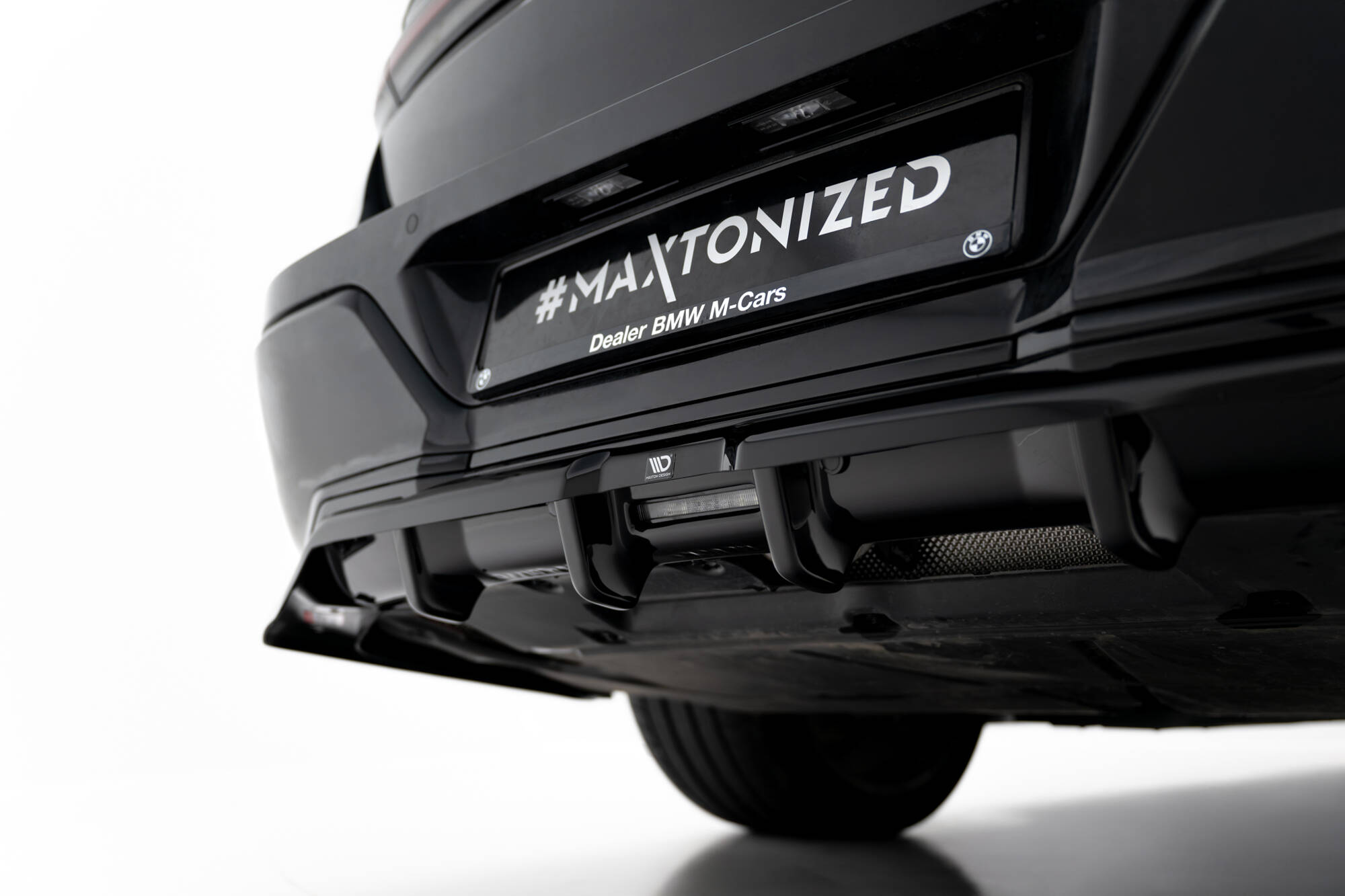 Street+ Mittlerer Diffusor RACE Heck Ansatz passend für BMW 7 M-Paket G70 schwarz Hochglanz