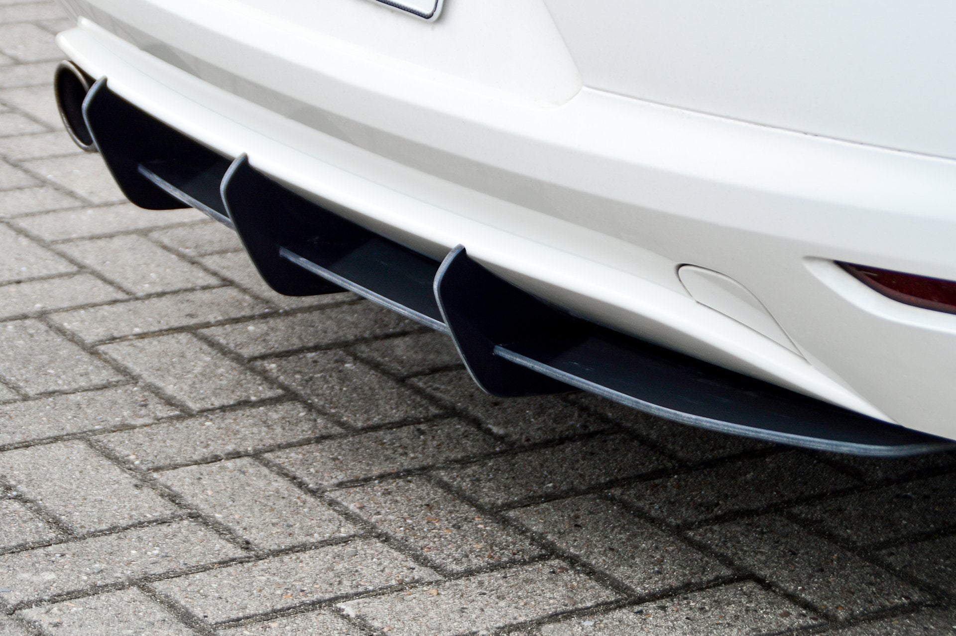 gefräster Heckansatz mit Finnen für VW Scirocco 3