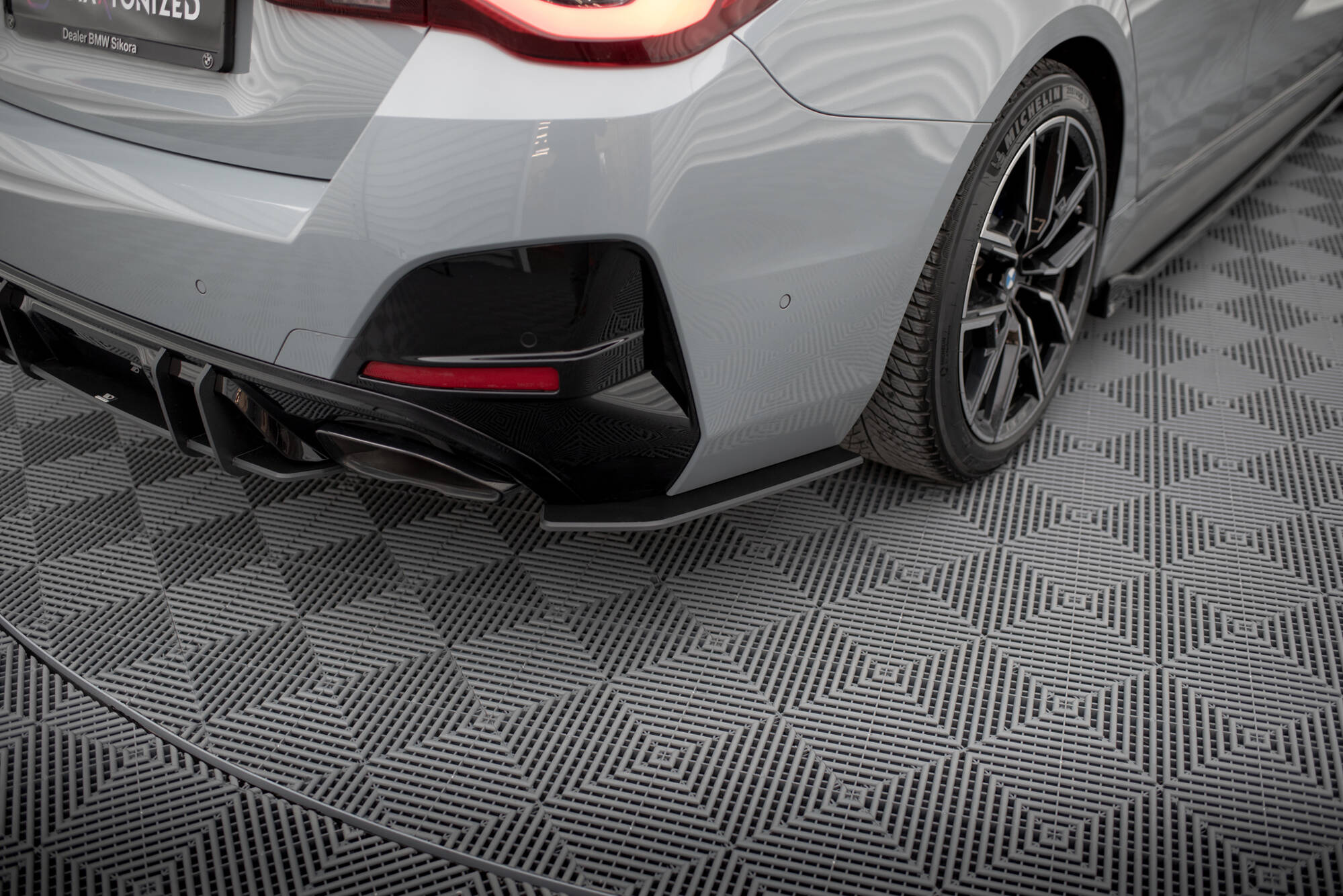 Street Pro Heck Ansatz Flaps passend für BMW 4er Gran Coupe M440i G26 rot