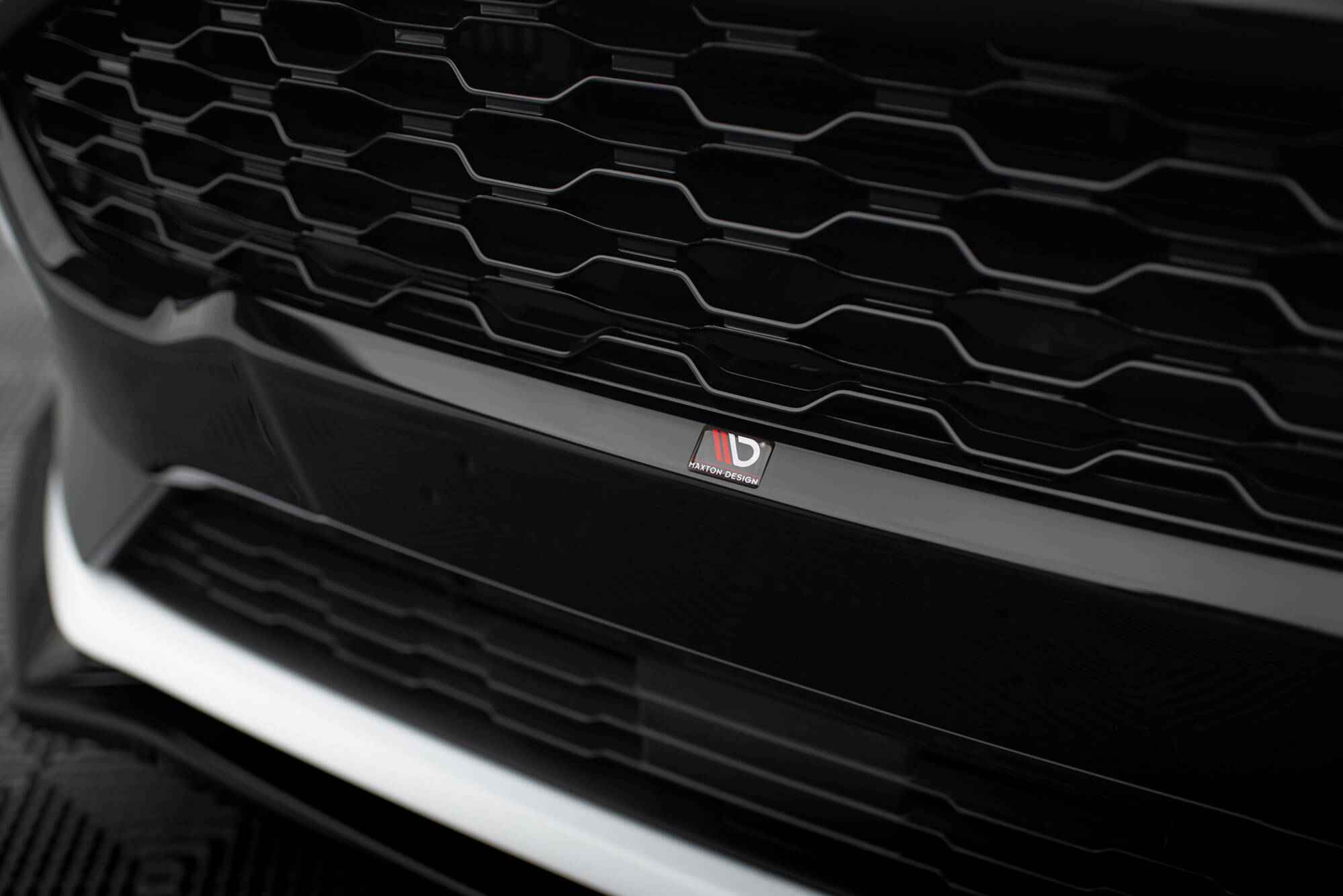 Front Grill Kühlergrill passend für Ford Fiesta ST / ST-Line Mk8 schwarz Hochglanz