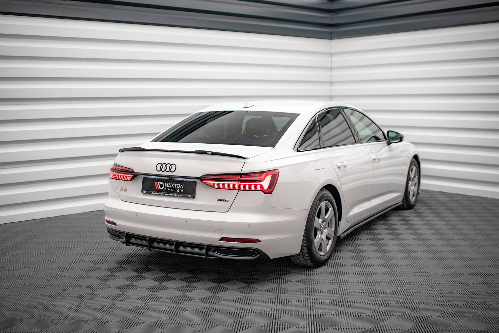 Street Pro Heckschürze Heck Ansatz Diffusor passend für Audi A6 C8 rot