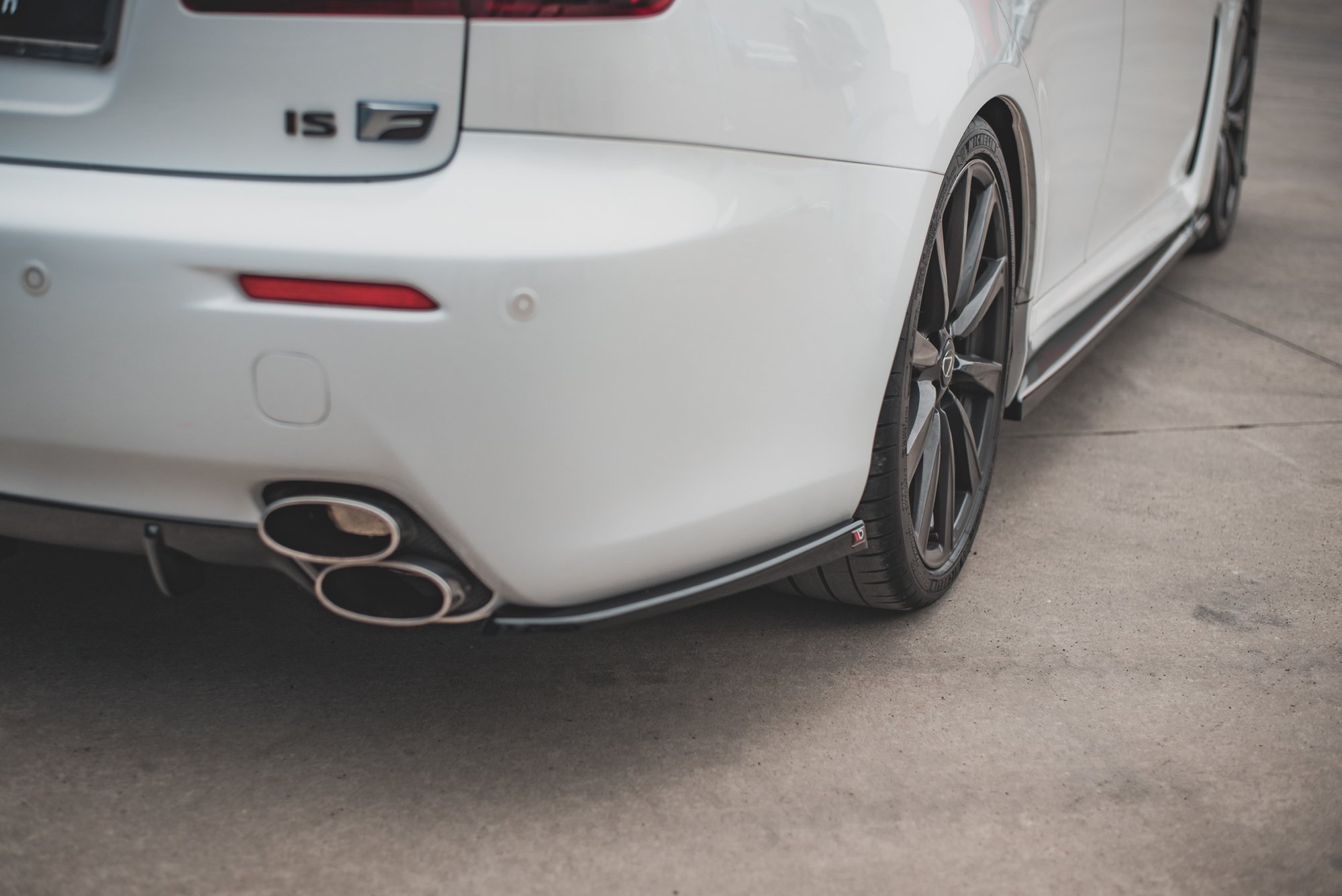 Street+ Heck Ansatz Flaps passend für Lexus IS F Mk2 schwarz Hochglanz