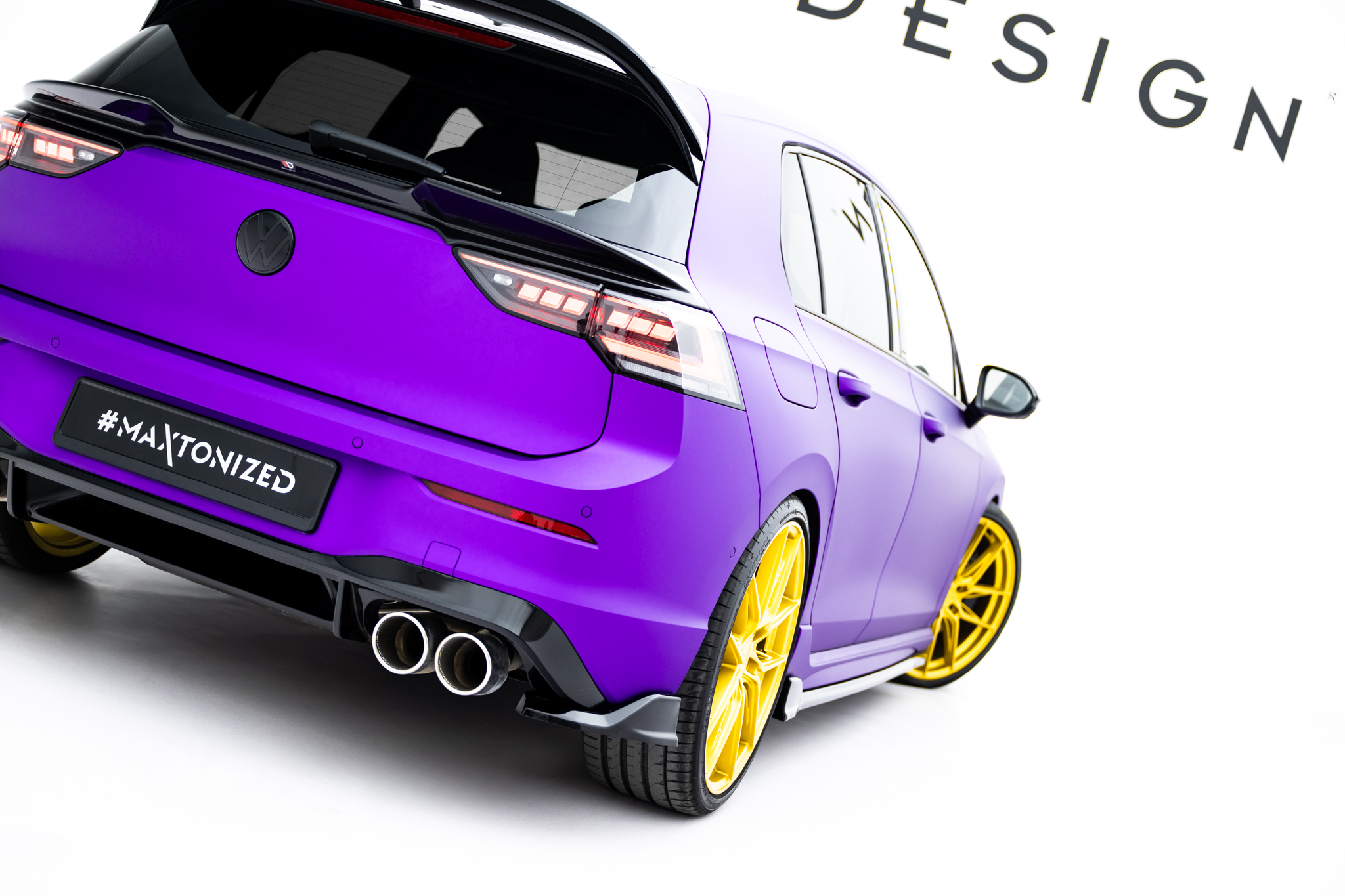 Street+ Heck Ansatz Flaps V.7 passend für VW Golf R Hatchback Mk8 / Mk8 FL schwarz Hochglanz