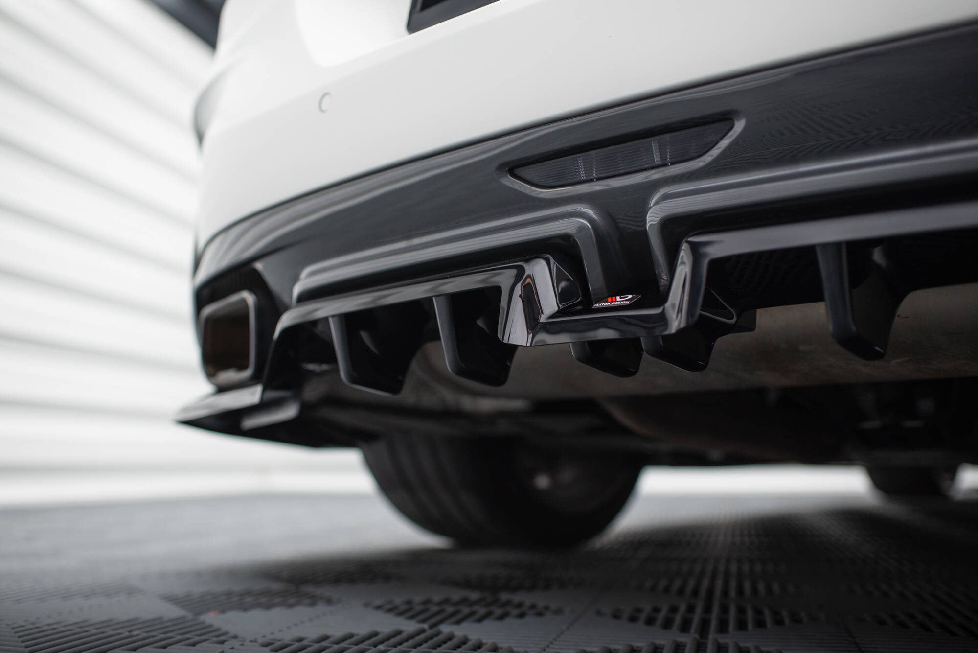 Street+ Mittlerer Diffusor RACE Heck Ansatz passend für BMW Z4 M40i G29 schwarz Hochglanz