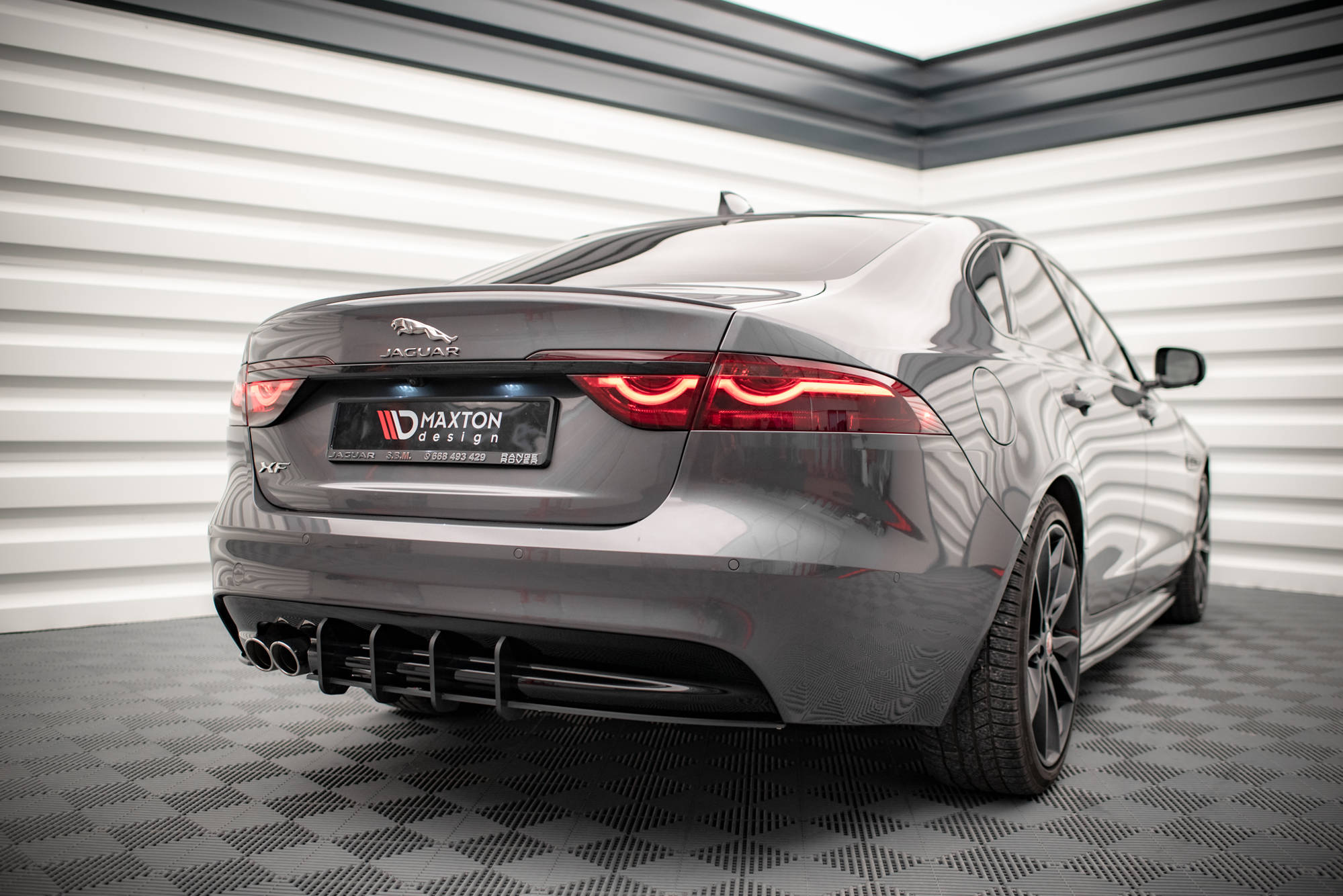 Street Pro Heckschürze Heck Ansatz Diffusor passend für Jaguar XF R-Sport Mk2 rot