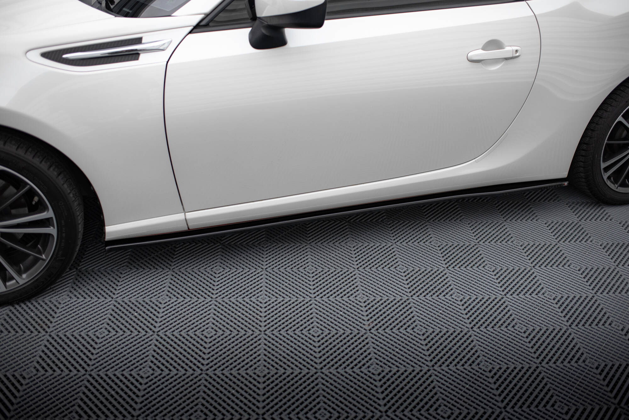 Seitenschweller Ansatz für V.1 für Subaru BRZ Mk1 / Mk1 Facelift / Toyota GT86 Facelift schwarz Hochglanz