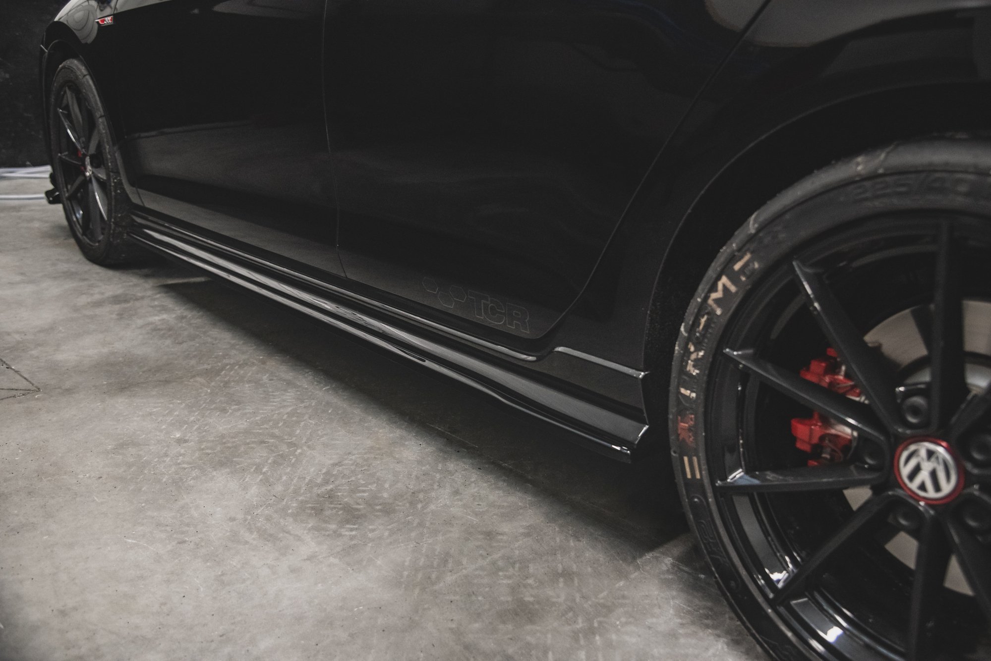 Seitenschweller Ansatz für VW Golf GTI TCR Mk7 schwarz Hochglanz