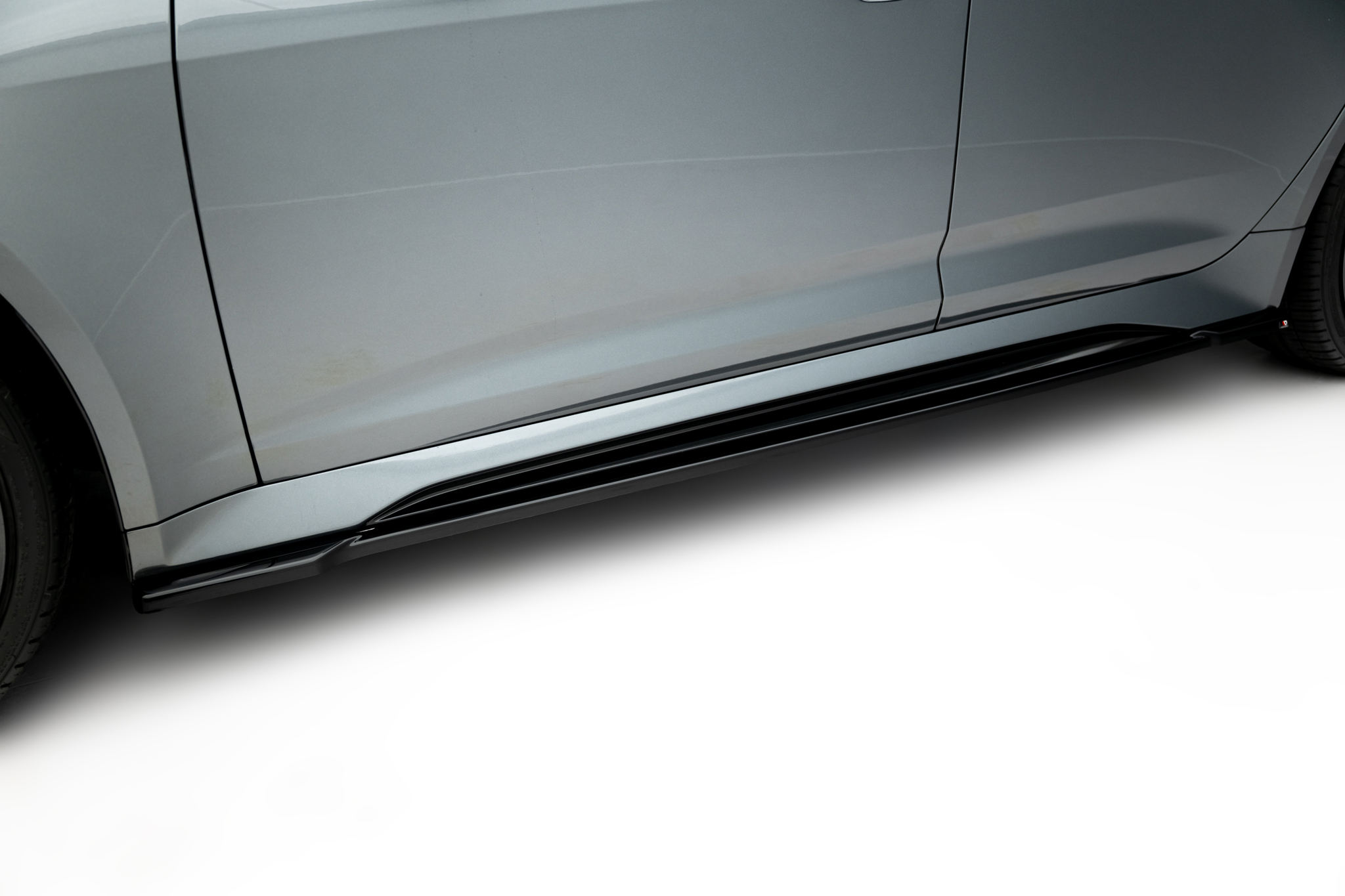 Seitenschweller Ansatz für V.1 für Audi RS6 C8 / C8 Facelift schwarz Hochglanz