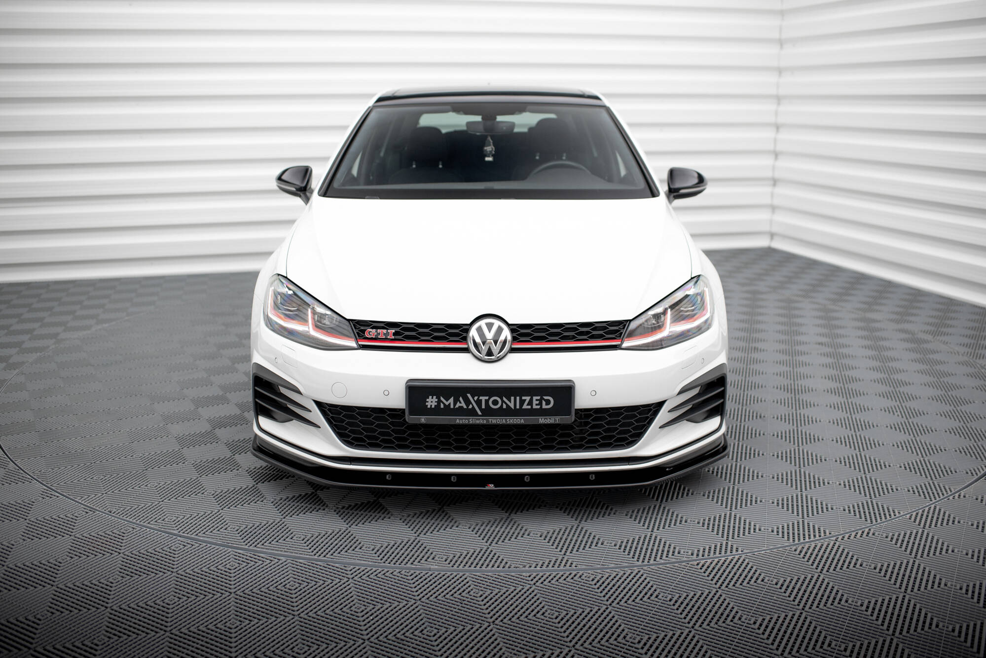 Front Ansatz V.1 für VW Golf GTI / GTD Mk7 Facelift schwarz Hochglanz