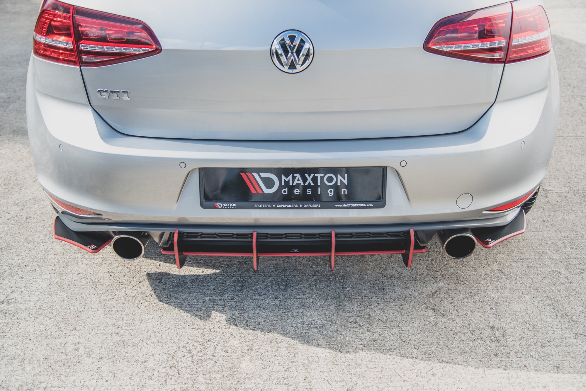 Robuste Racing Heckschürze V.2 für VW Golf 7 GTI