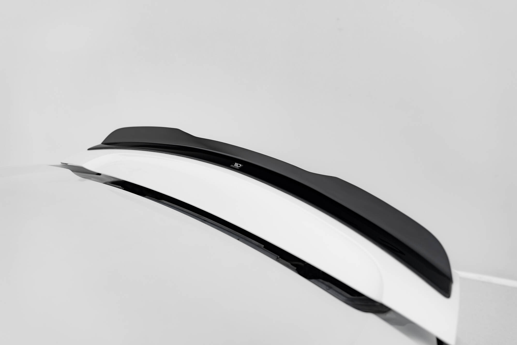 Spoiler CAP für Peugeot RCZ Mk1 / Mk1 Facelift schwarz Hochglanz