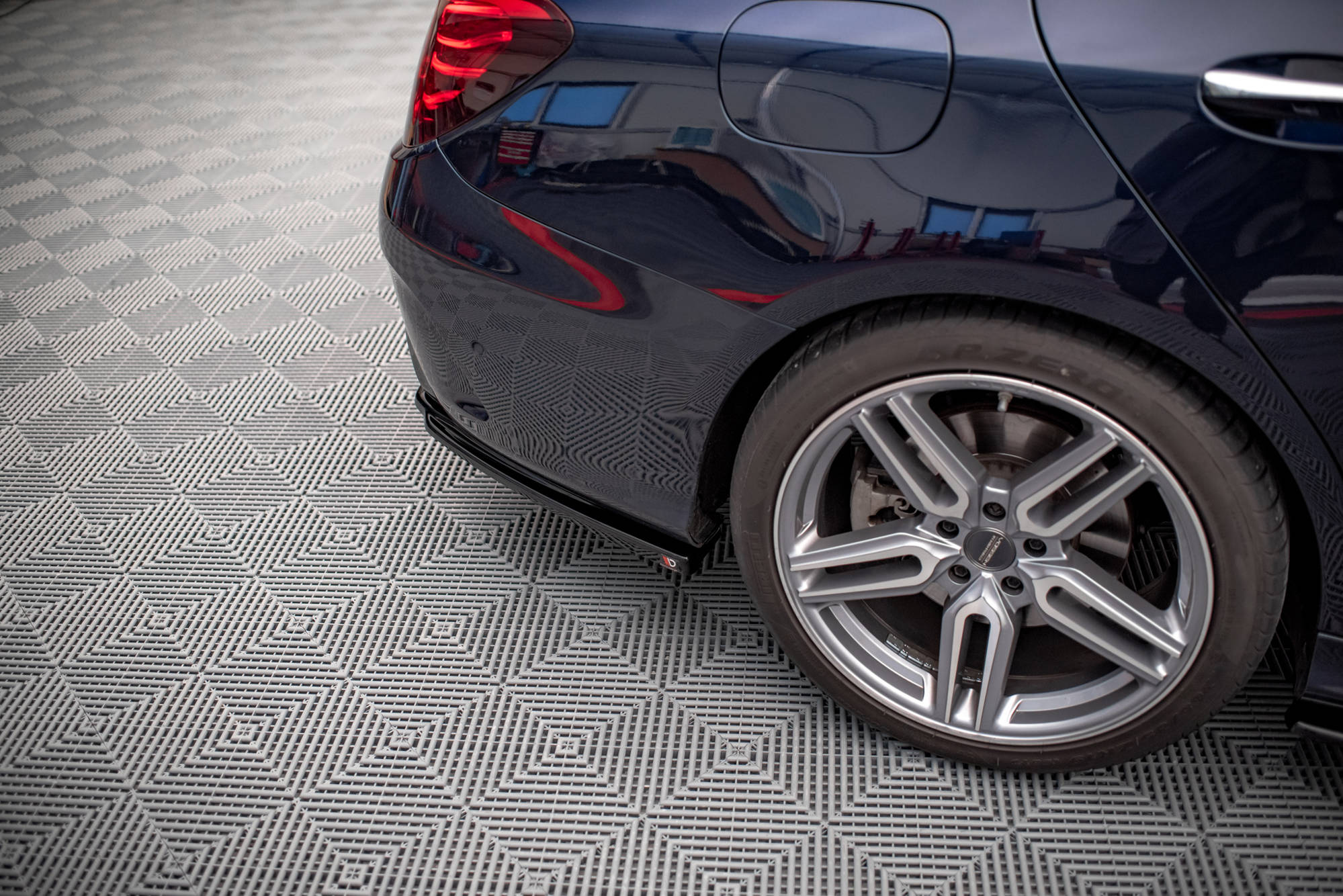 Street+ Heck Ansatz Flaps passend für Mercedes-AMG C 43 Limousine W205 FL schwarz Hochglanz