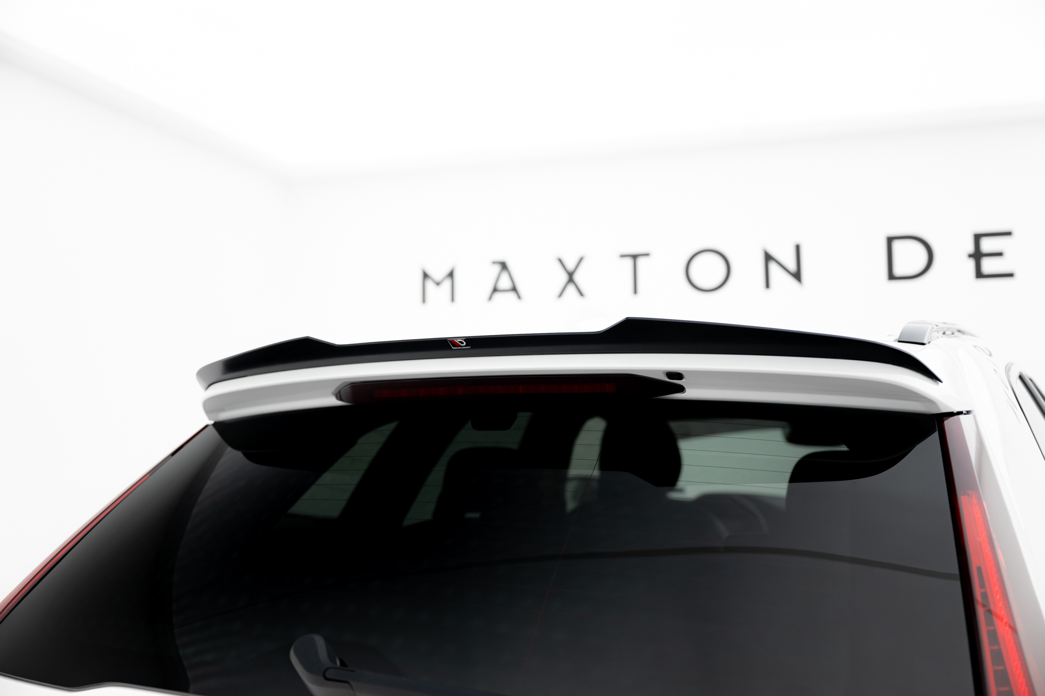 Heck Spoiler Aufsatz Abrisskante passend für Volvo XC60 Mk2 R-Design schwarz Hochglanz