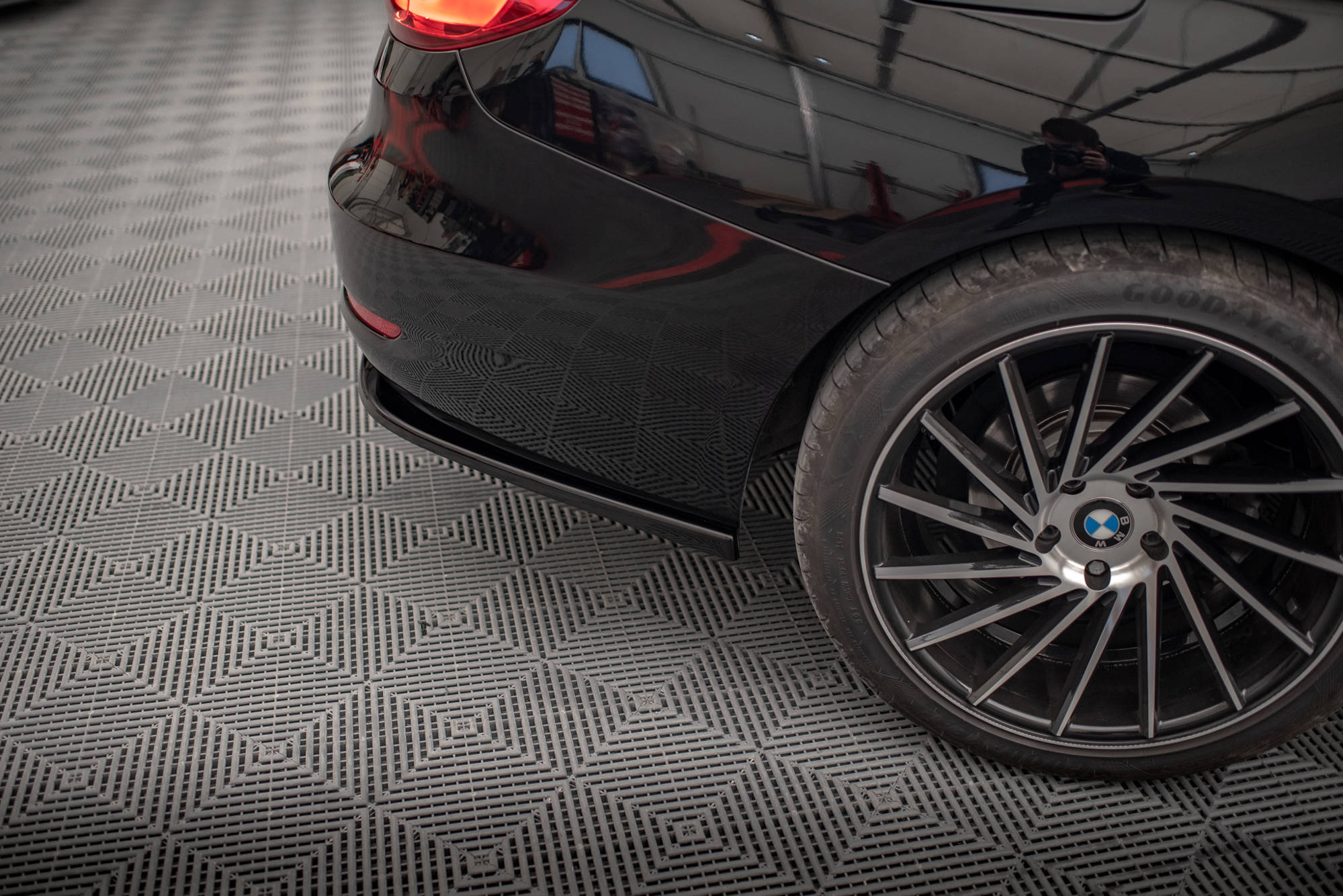 Street+ Mittlerer Diffusor RACE Heck Ansatz passend für BMW 3er GT F34 schwarz Hochglanz