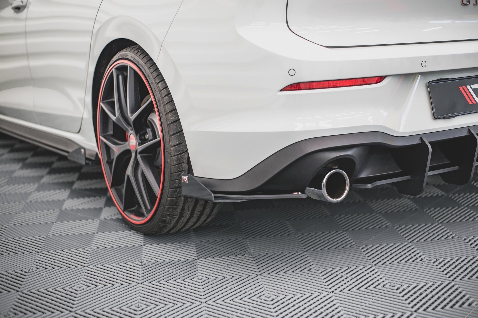 Street Pro Heck Ansatz Flaps passend für VW Golf 8 GTI rot+ Hochglanz Flaps