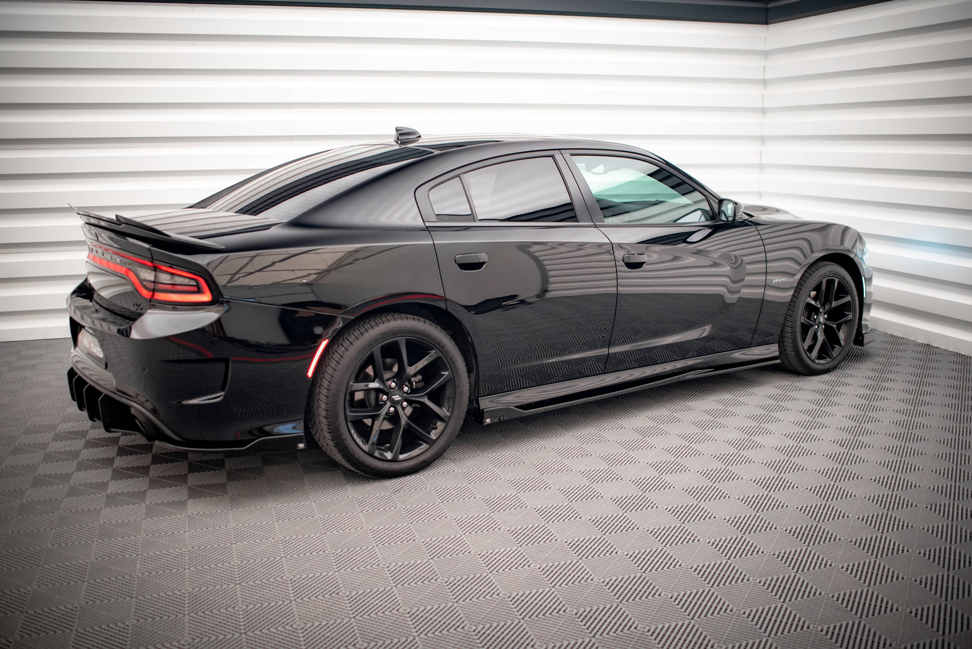 Street+ Seitenschweller Leisten passend für Dodge Charger SRT Mk7 FL schwarz Hochglanz