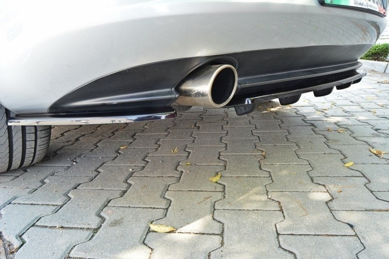 Street+ Mittlerer Diffusor Heck Ansatz passend für Alfa Romeo 159 im RACE schwarz Hochglanz