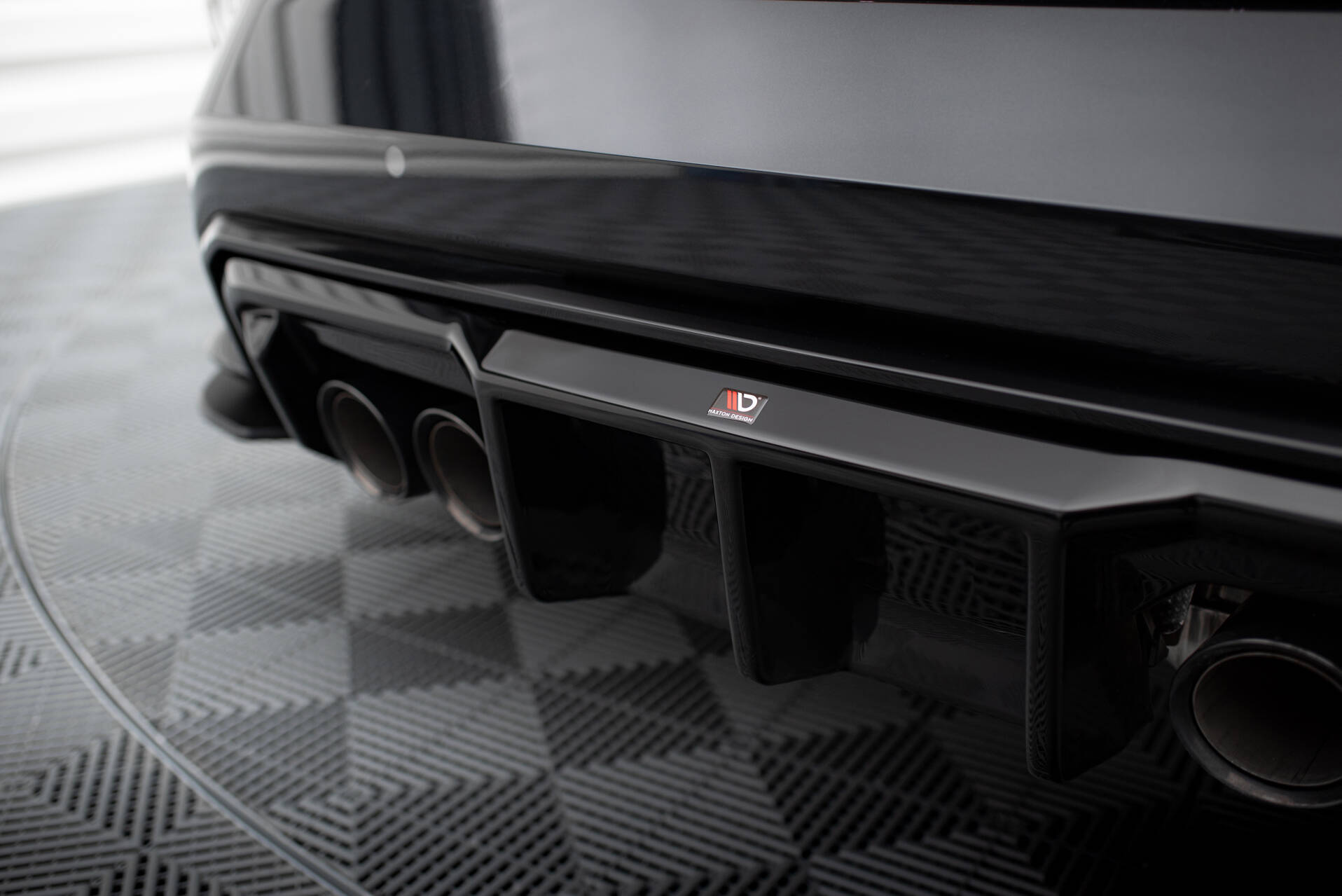 Street+ Heck Ansatz Diffusor passend für BMW M3 Limousine / Touring G80 / G81 schwarz Hochglanz
