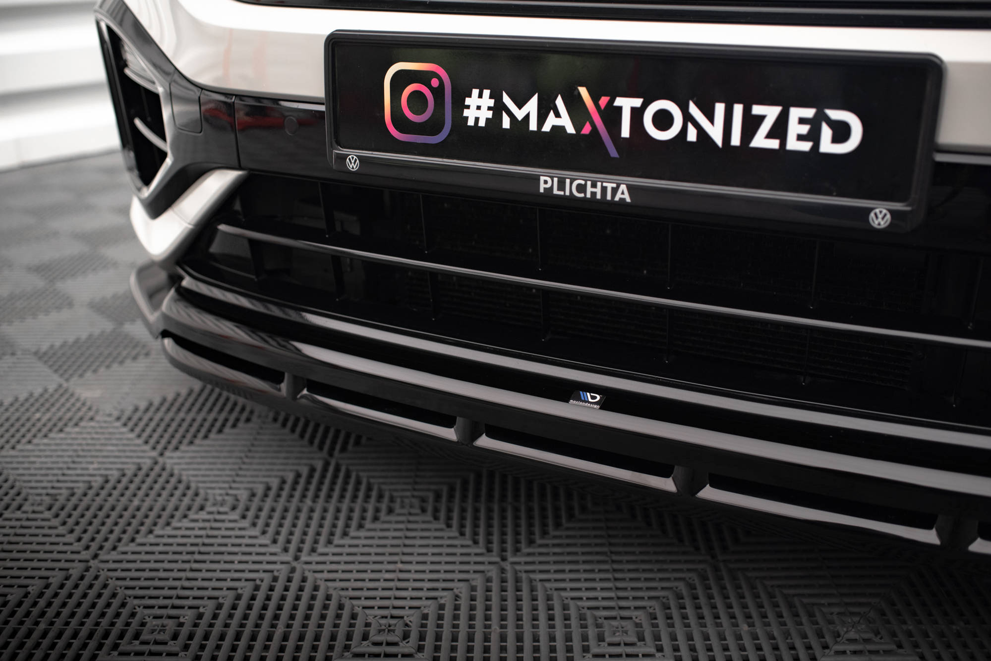 Street+ Spoilerlippe Front Ansatz V.1 passend für VW T-Roc R / R-Line Mk1 FL schwarz Hochglanz