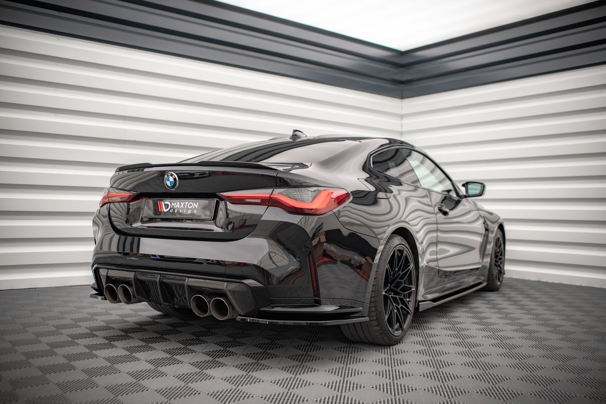 Street+ Heck Ansatz Flaps V.1 passend für BMW M4 G82 / G82 FL schwarz Hochglanz